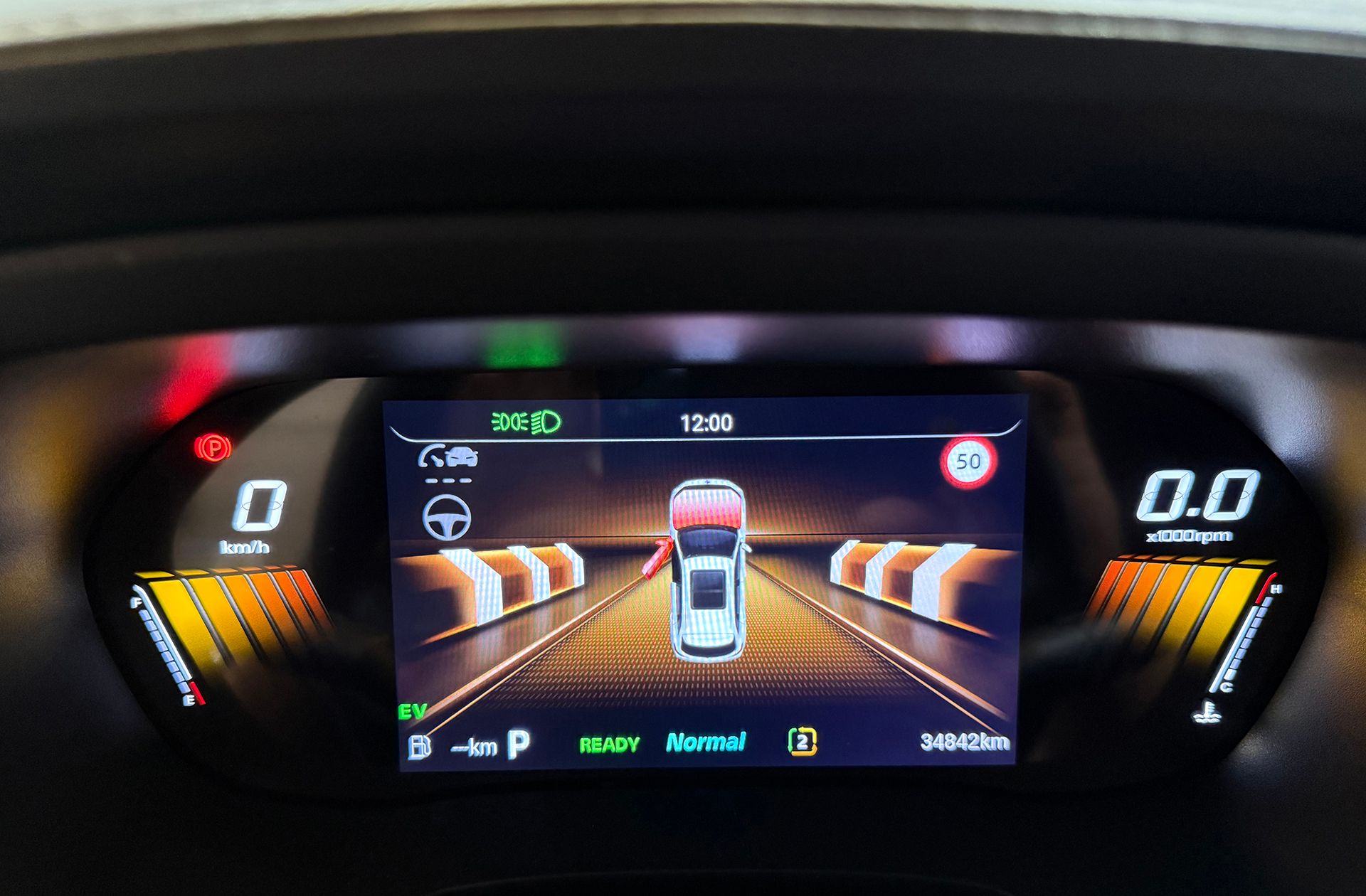 MG ZS 1.5 Hybrid+ Luxury - foto 26