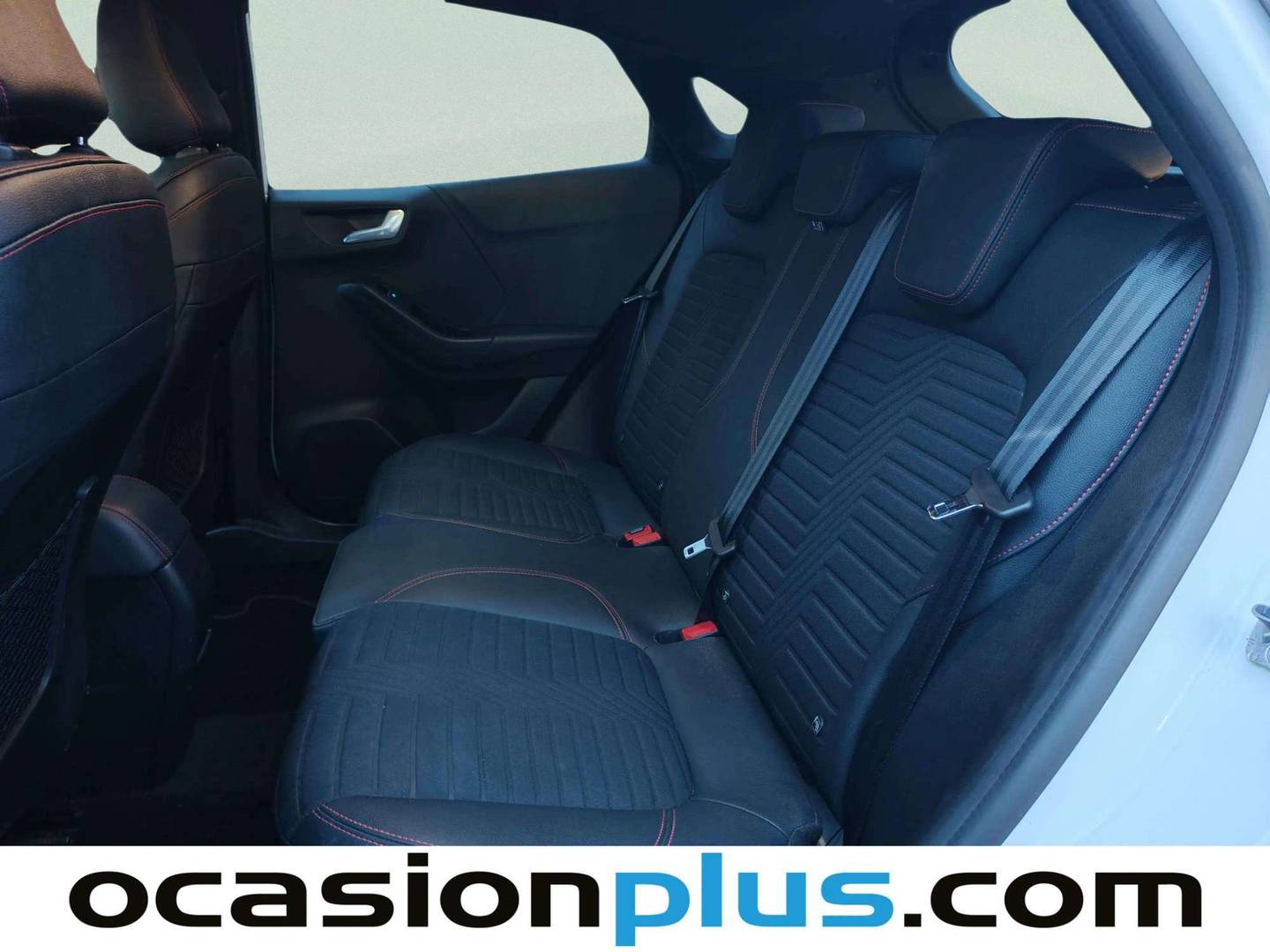 Foto asientos traseros Ford Puma Ford Puma 1.0 EcoBoost MHEV ST-Line X (125 CV)