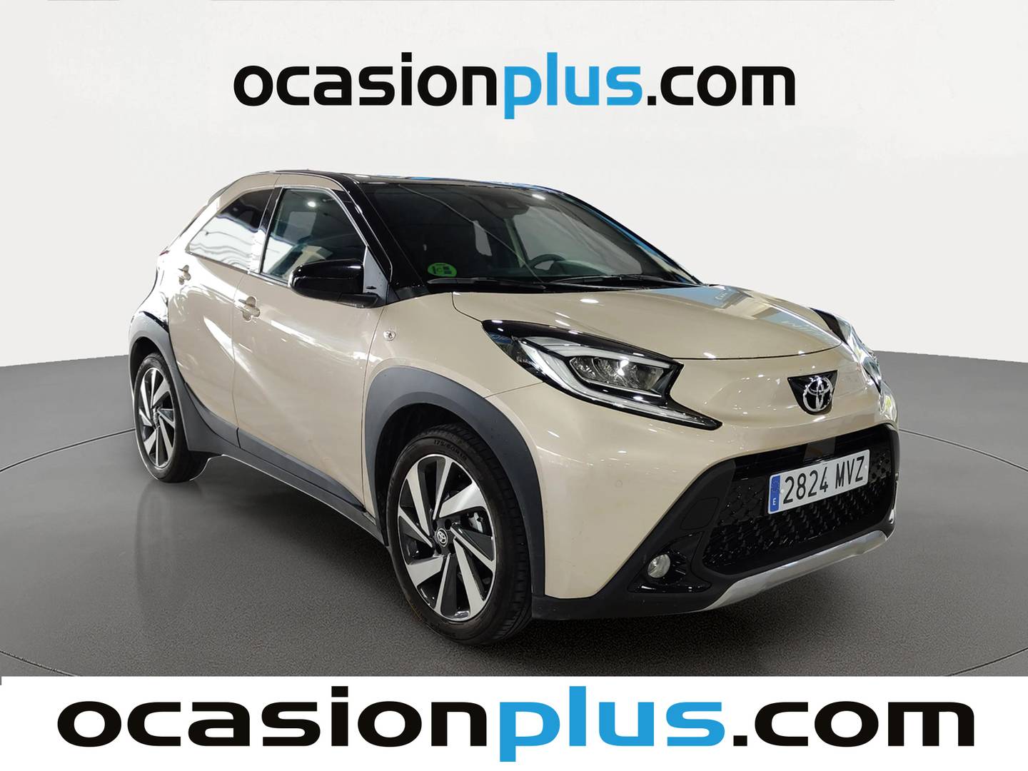 Foto delantera Toyota Aygo X Cross Toyota Aygo X Cross 1.0 VVT-I Chic (72 CV) derecha