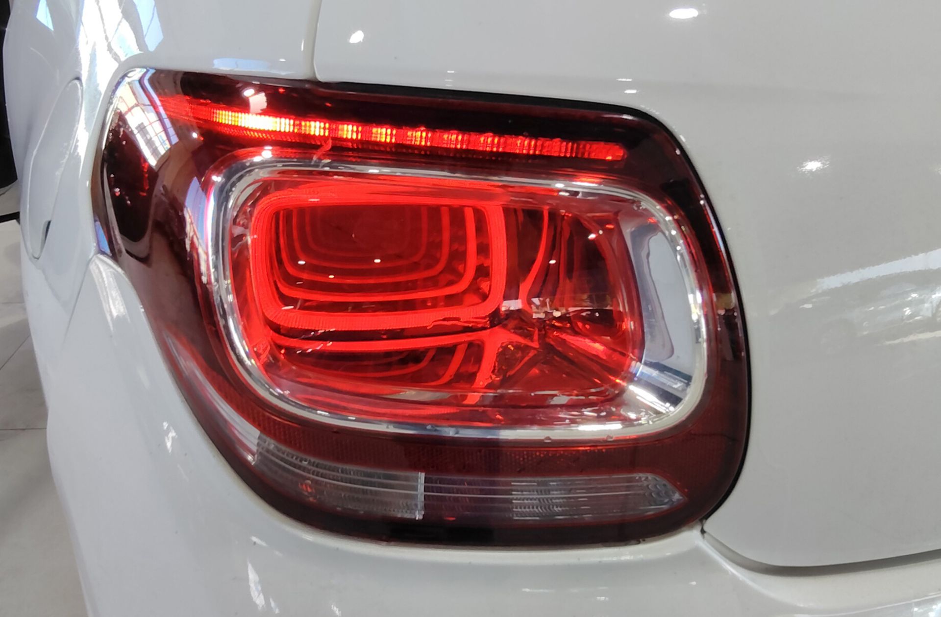 DS DS 3 BlueHDi 100 Style - foto 15