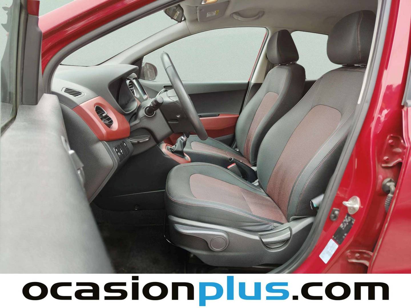 Foto asientos delanteros Hyundai i10 Hyundai i10 1.2 Tecno Edition (87 CV)
