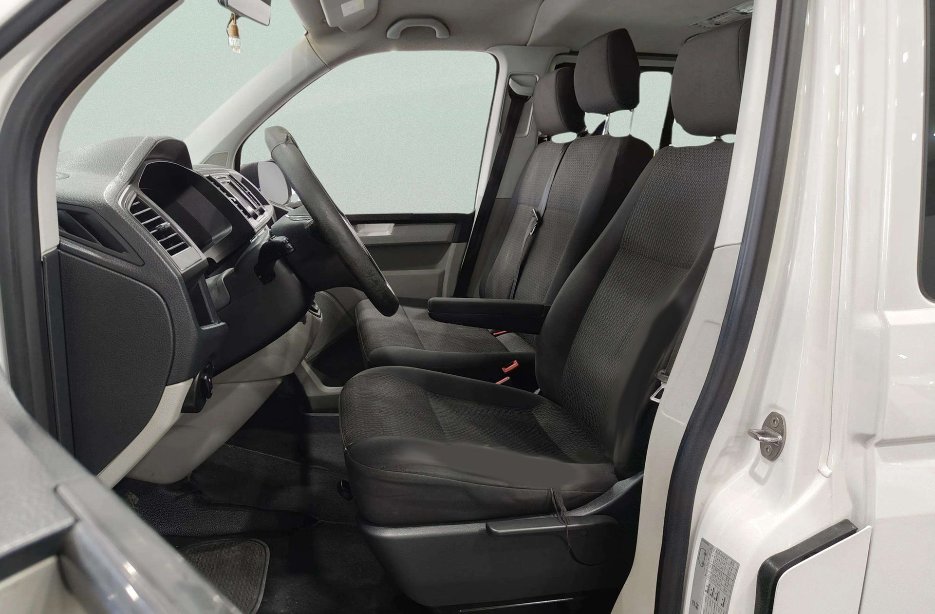 Volkswagen Caravelle Batalla Corta 2.0 TDI BMT 9 plazas - foto 10