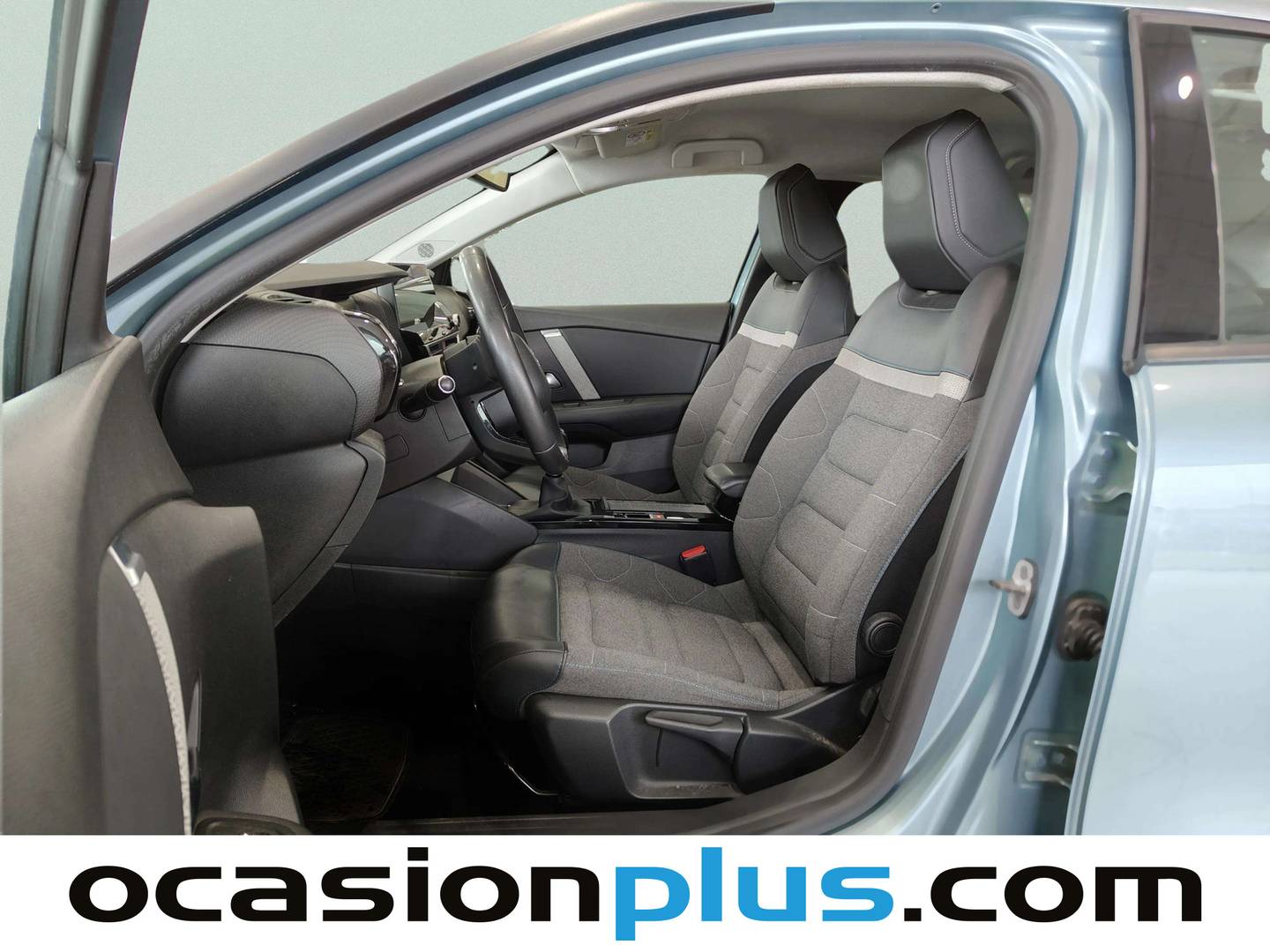Foto asientos delanteros Citroën C4 Citroën C4 PureTech 130 S&S 6v Feel Pack (130 CV)