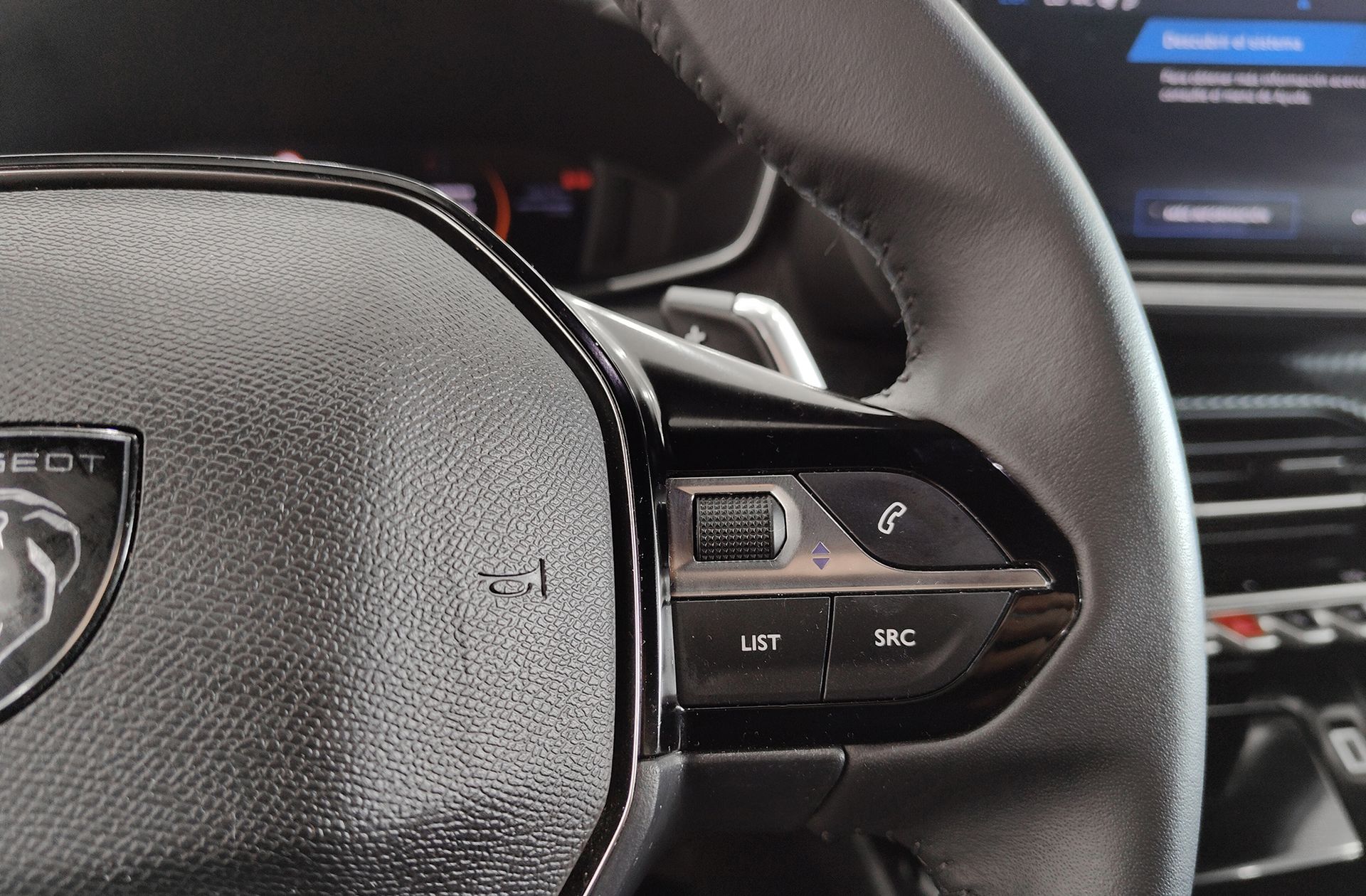 Peugeot 2008 Allure Hybrid eDCS6 - foto 28