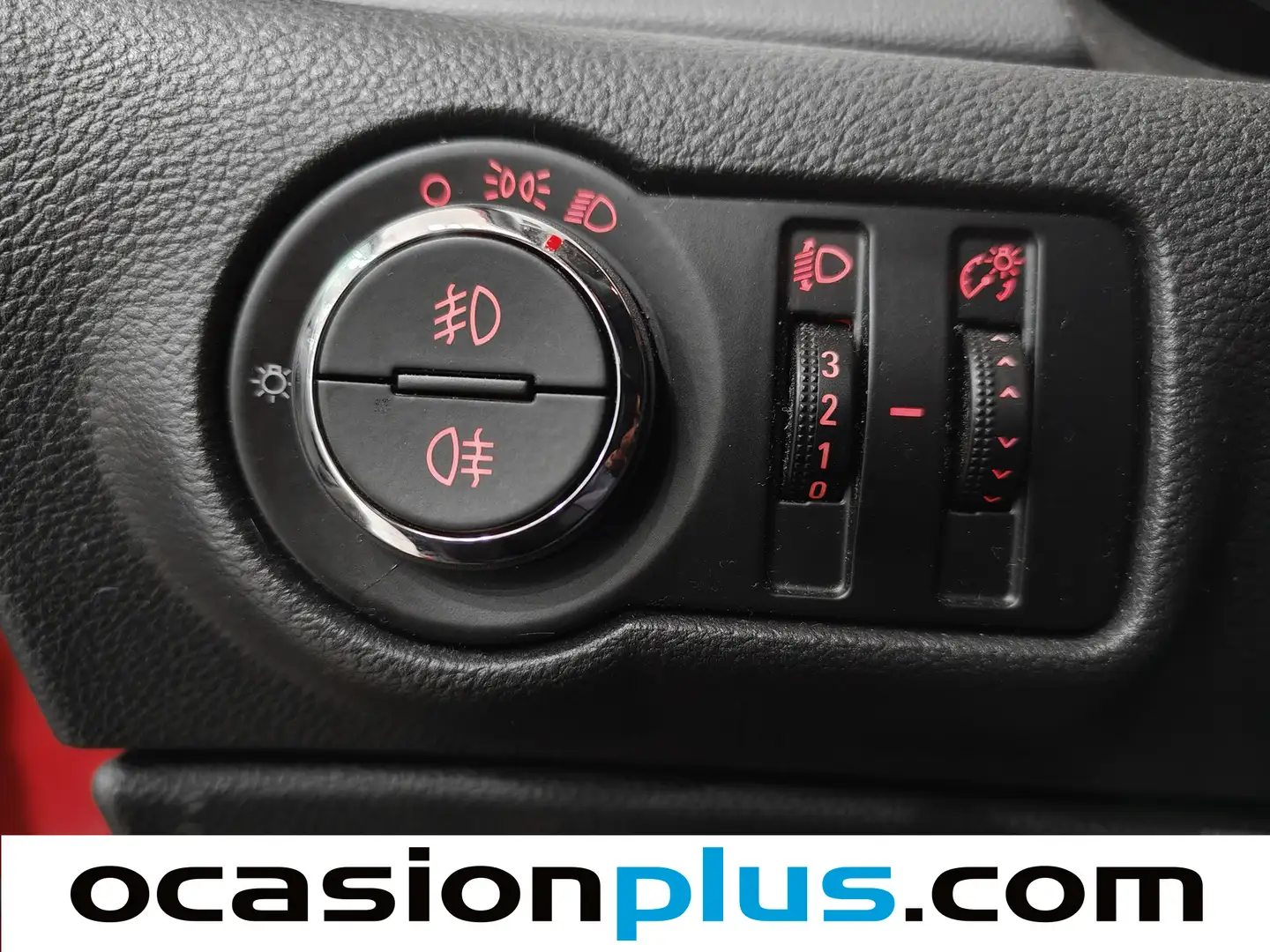 Foto Opel Astra Opel Astra 1.4 Turbo S/S Enjoy GTC (140 CV)