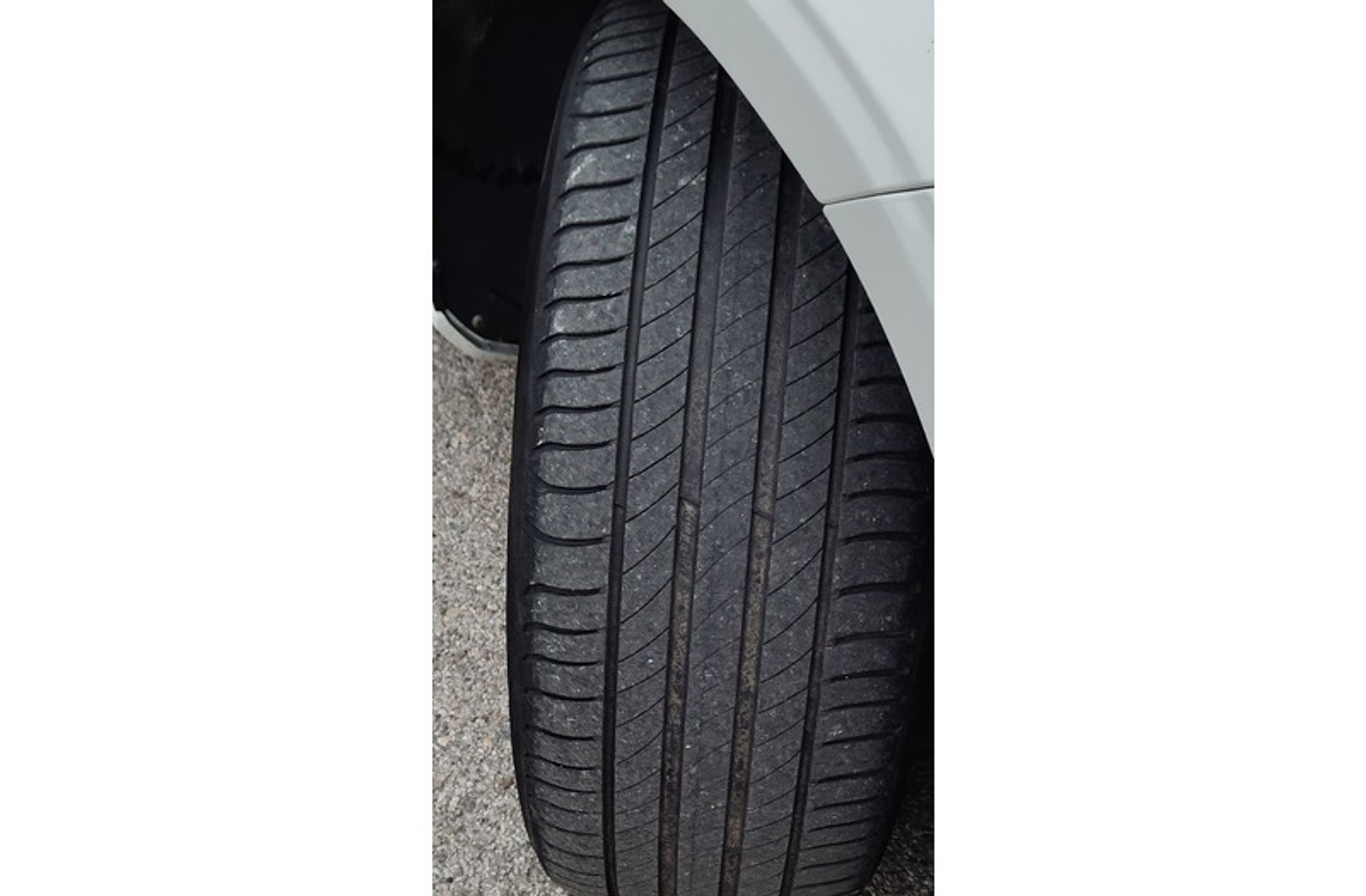 Volvo V90 D4 Momentum - foto 36