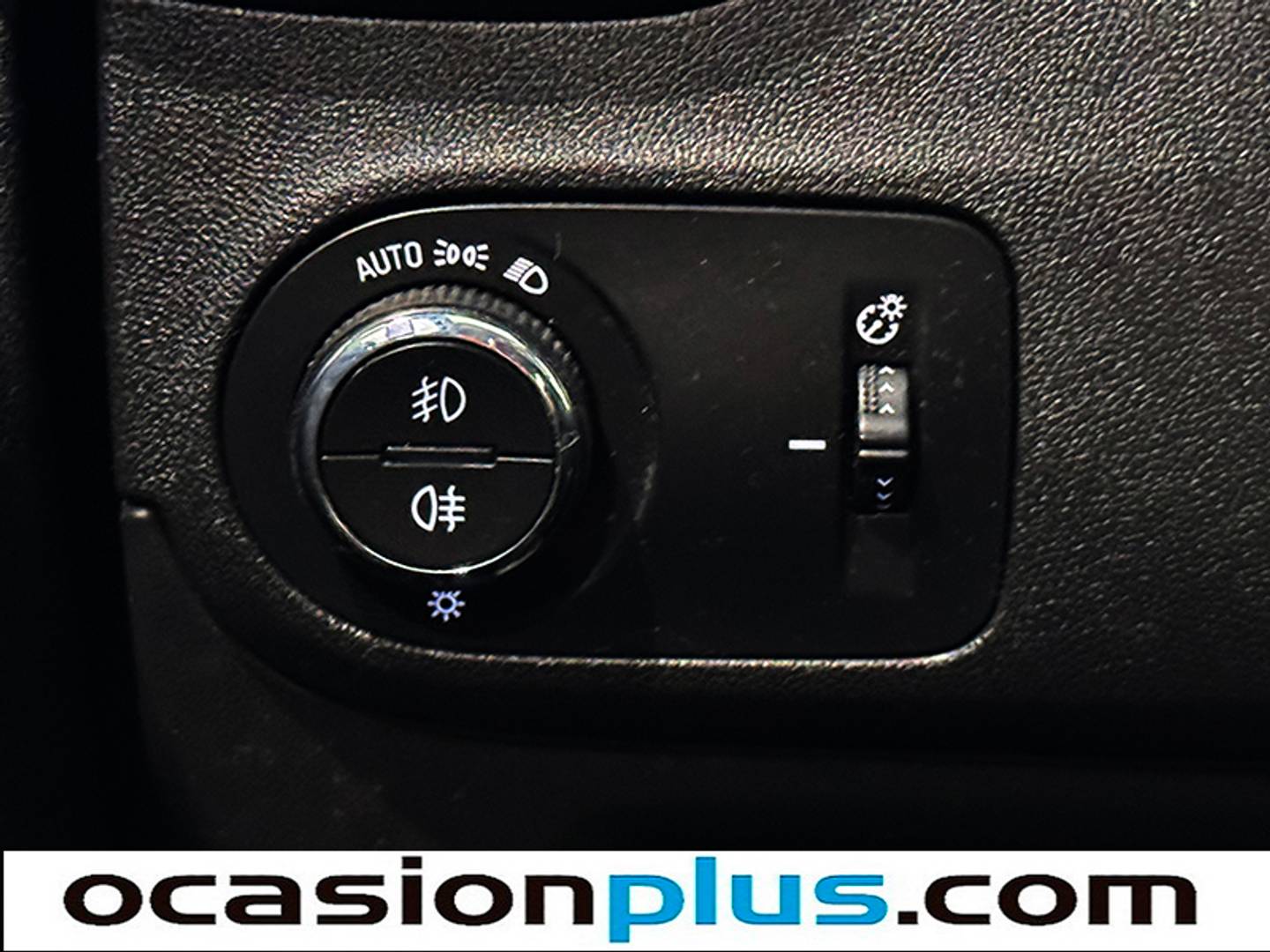 Foto Opel Crossland X Opel Crossland X 1.2 Innovation (130 CV)