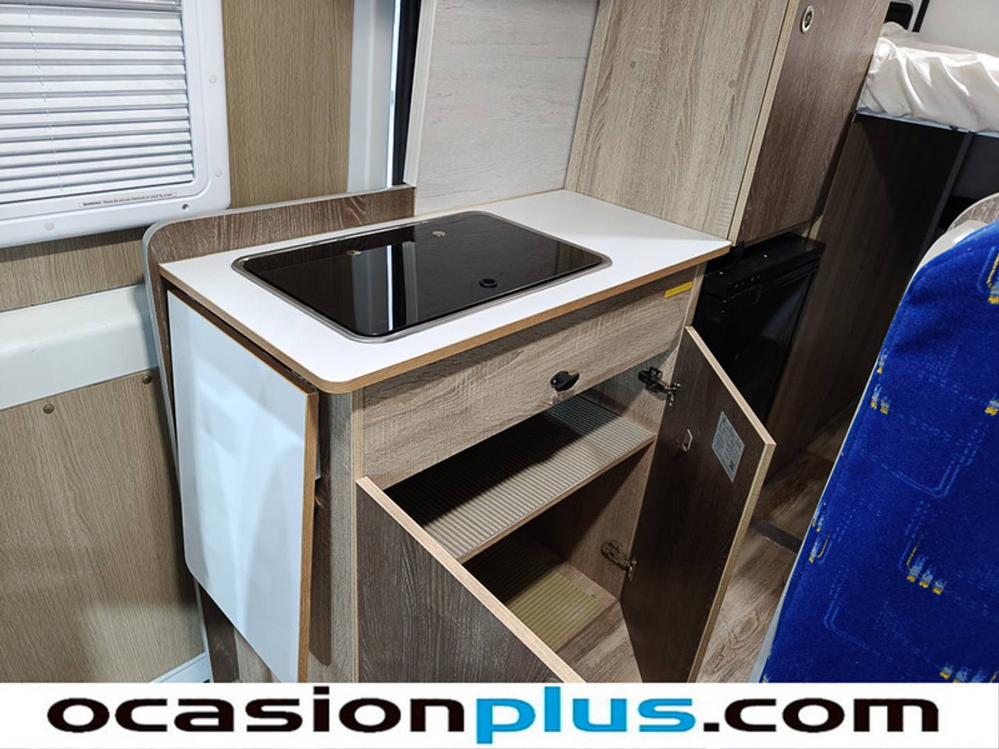 Peugeot Boxer Peugeot Boxer Furgon BlueHDi 130 Pack 335 L3H2 (130 CV) Camperizada 4 Plazas seminuevo
