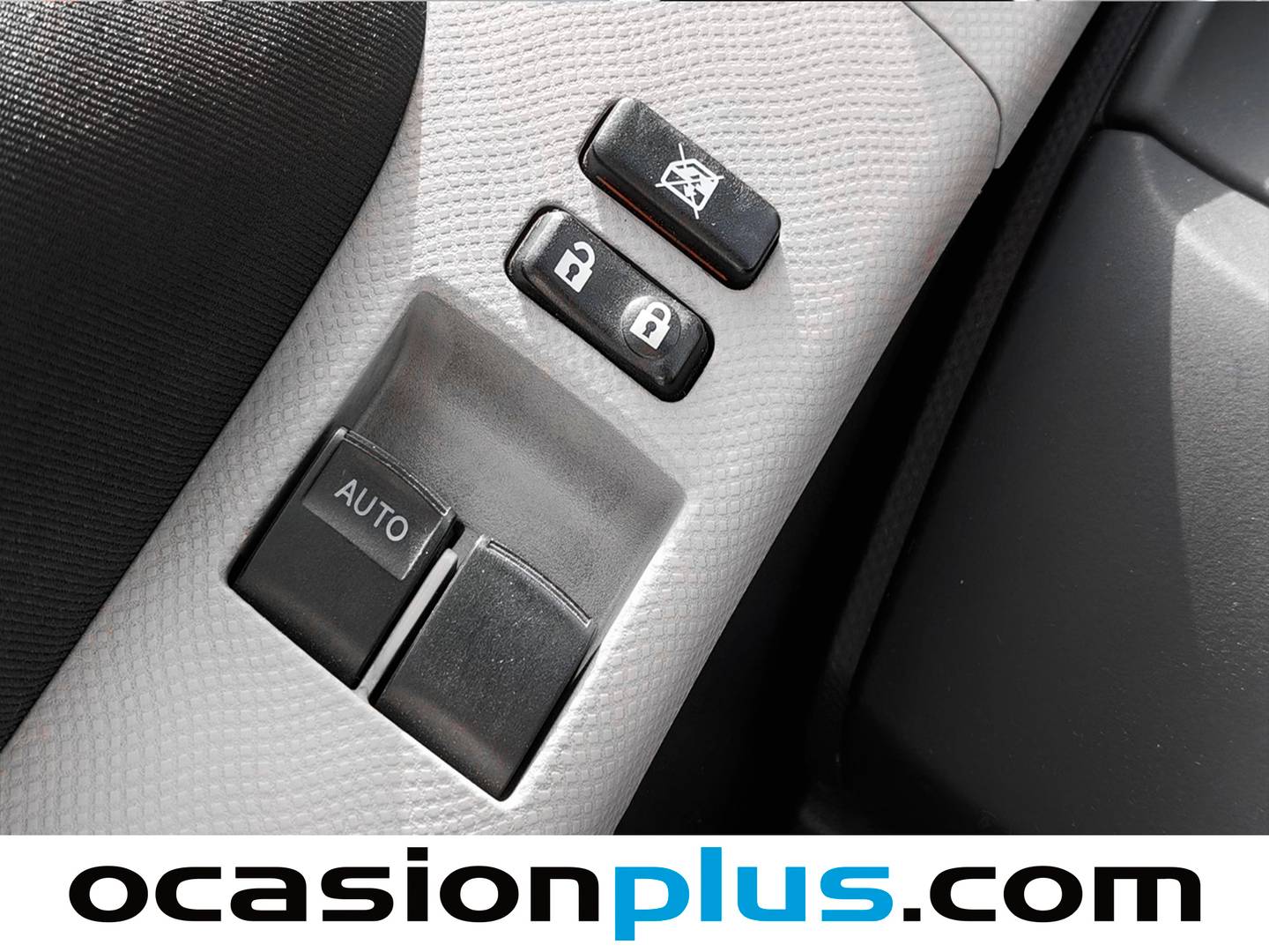 Acabados Toyota Yaris Toyota Yaris 1.0 VVT-i TS (69 CV)