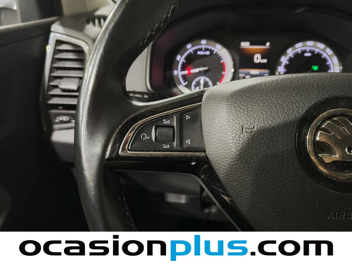 Foto Skoda Karoq Skoda Karoq 1.0 TSI Ambition DSG (115 CV)