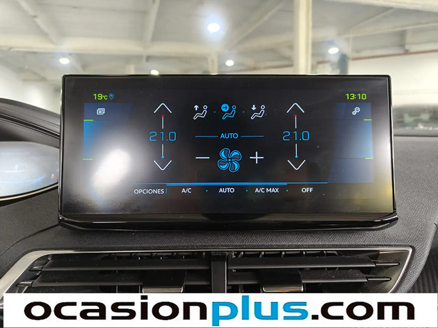 Foto Peugeot 3008 Hybrid Peugeot 3008 Hybrid 225 Allure e-EAT8 (225 CV)