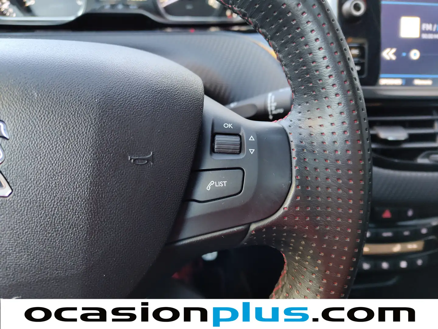 Foto Peugeot 2008 Peugeot 2008 PureTech 110 GT Line S&S EAT6 (110 CV)