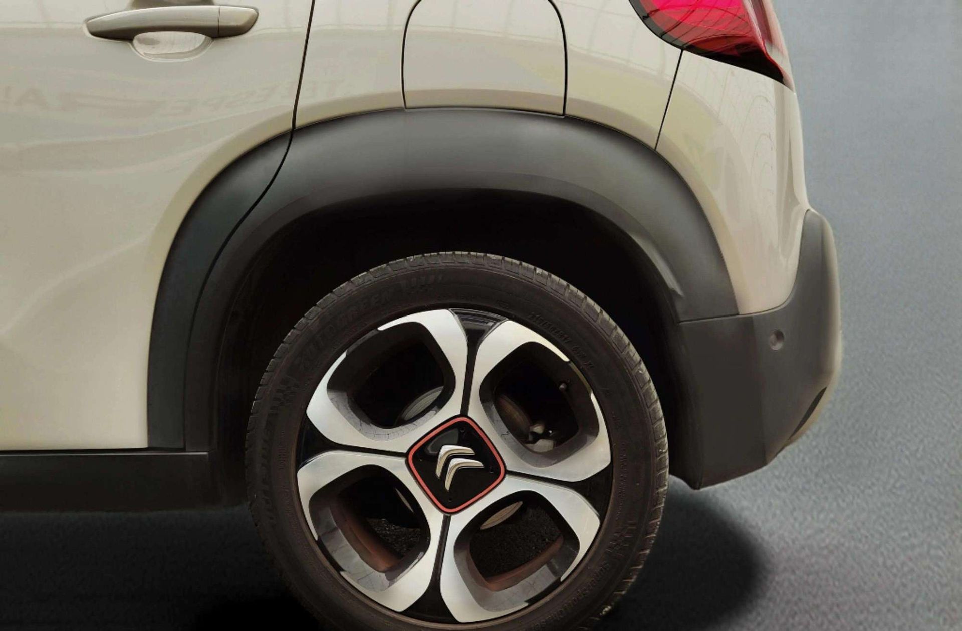 Citroën C3 Aircross PureTech 110 Shine EAT6 - foto 40