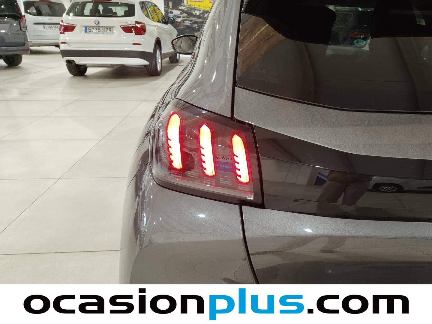 Foto Peugeot 208 Peugeot 208 PureTech 100 Allure Pack EAT8 (100 CV)