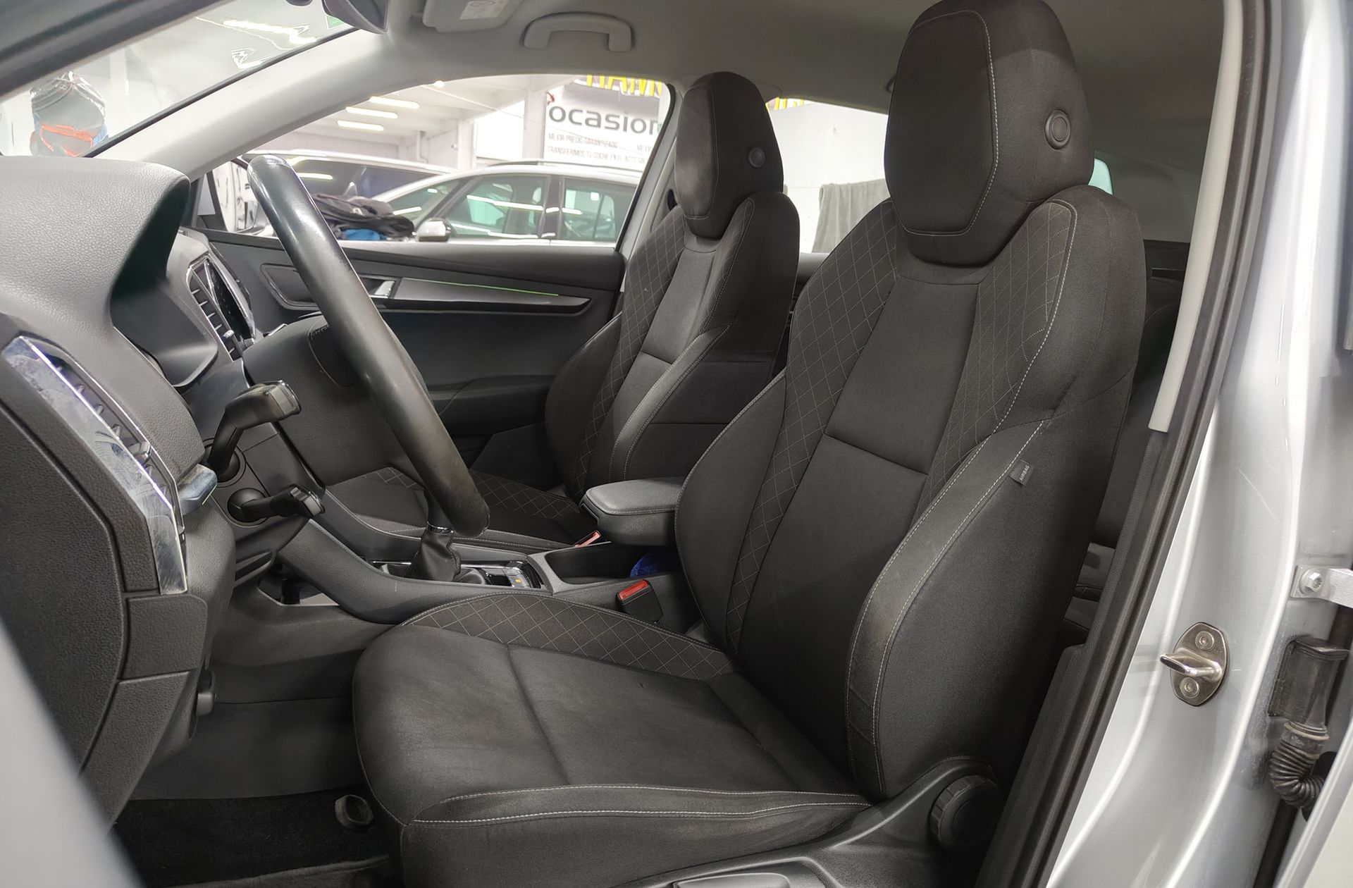 Škoda Karoq 1.5 TSI ACT Ambition - foto 12