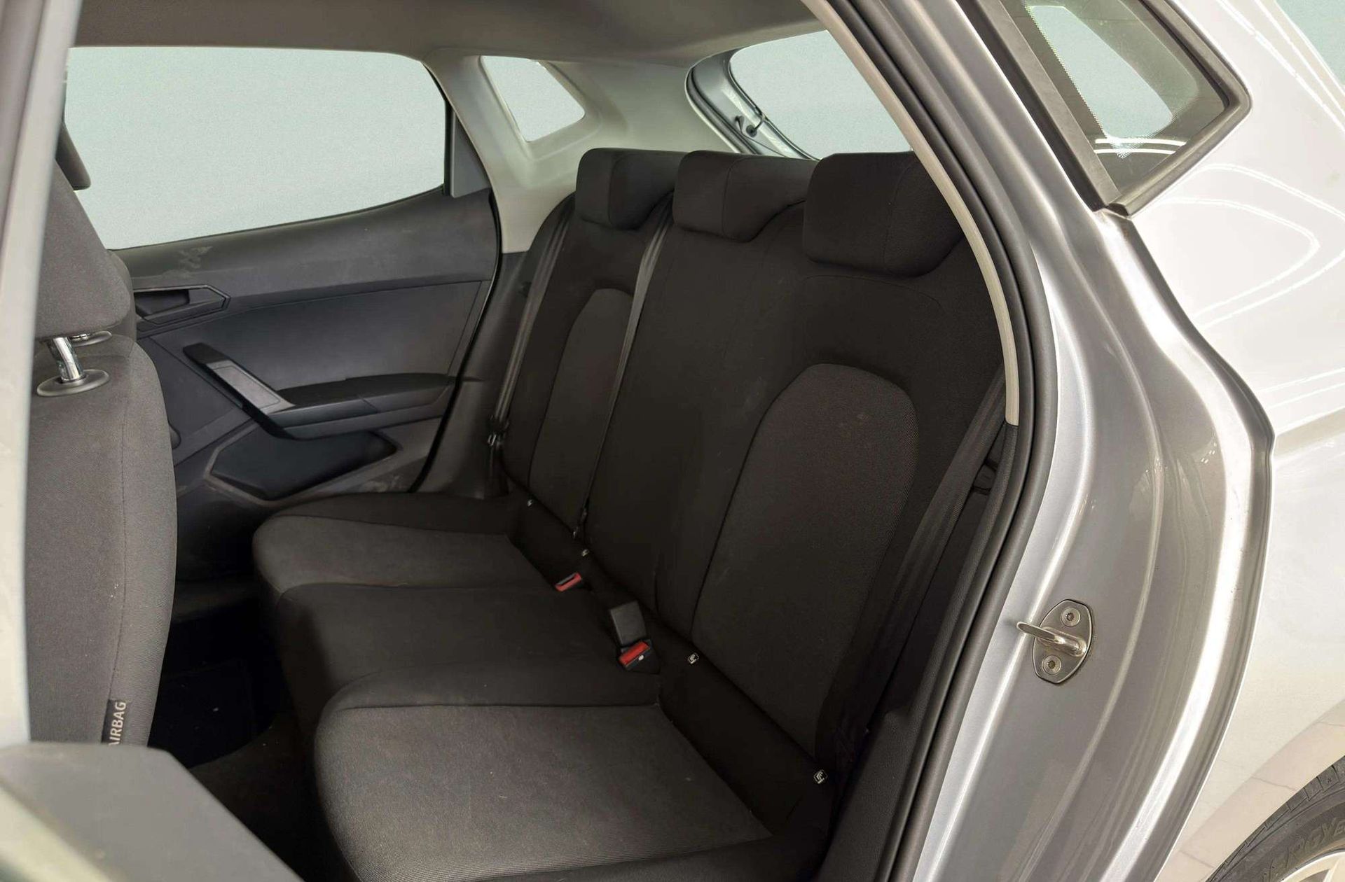 SEAT Ibiza 1.0 MPI Reference - foto 9