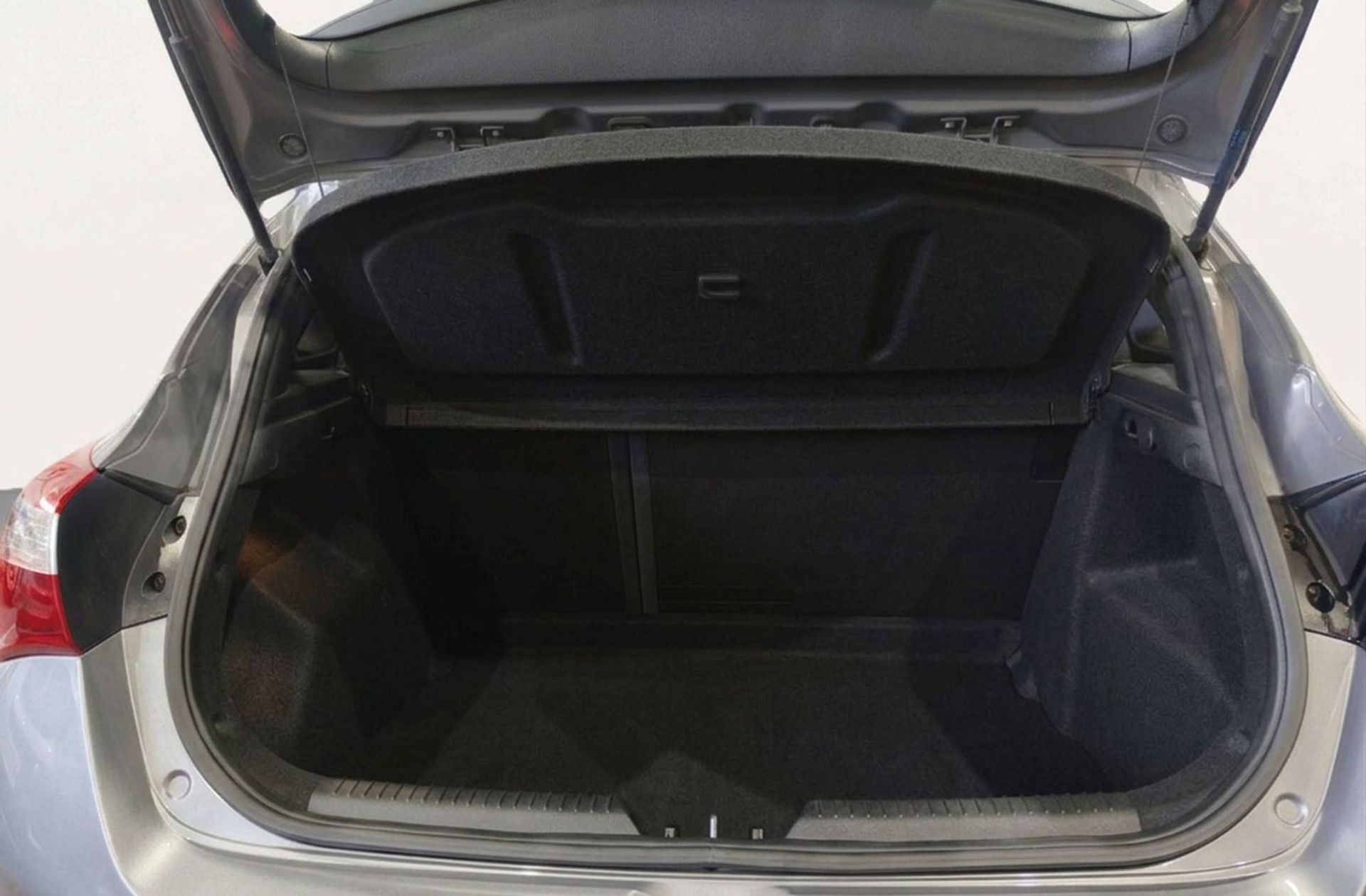 Hyundai i30 1.6 CRDi Tecno S - foto 12