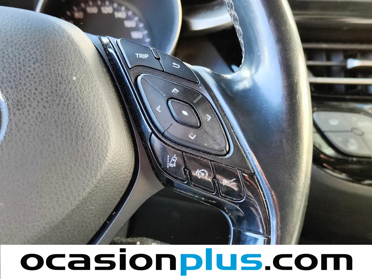 Foto Toyota C-HR Toyota C-HR 1.8 125H Advance (122 CV)