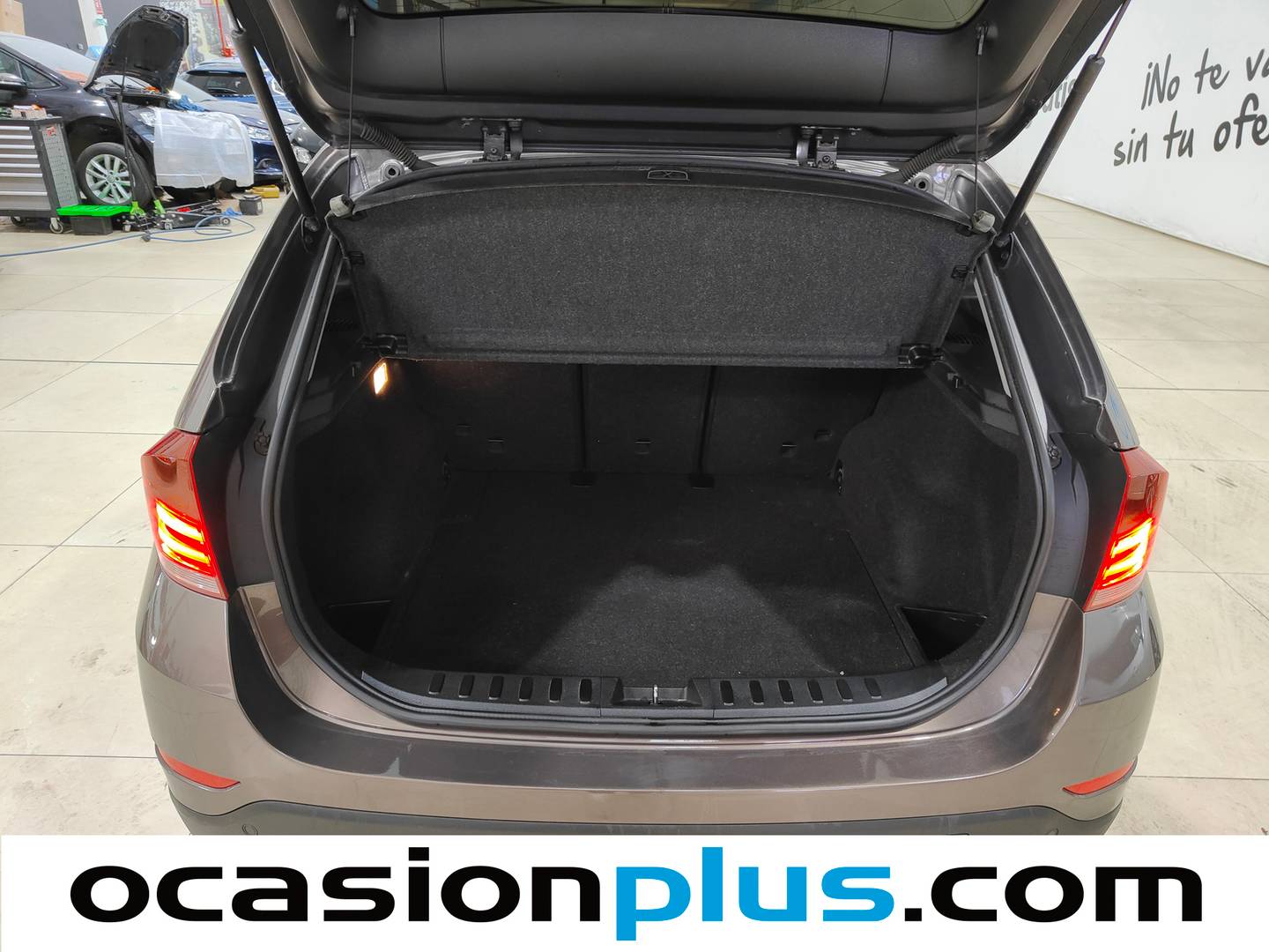 Fotos maletero BMW X1 BMW X1 sDrive18d (143 CV)