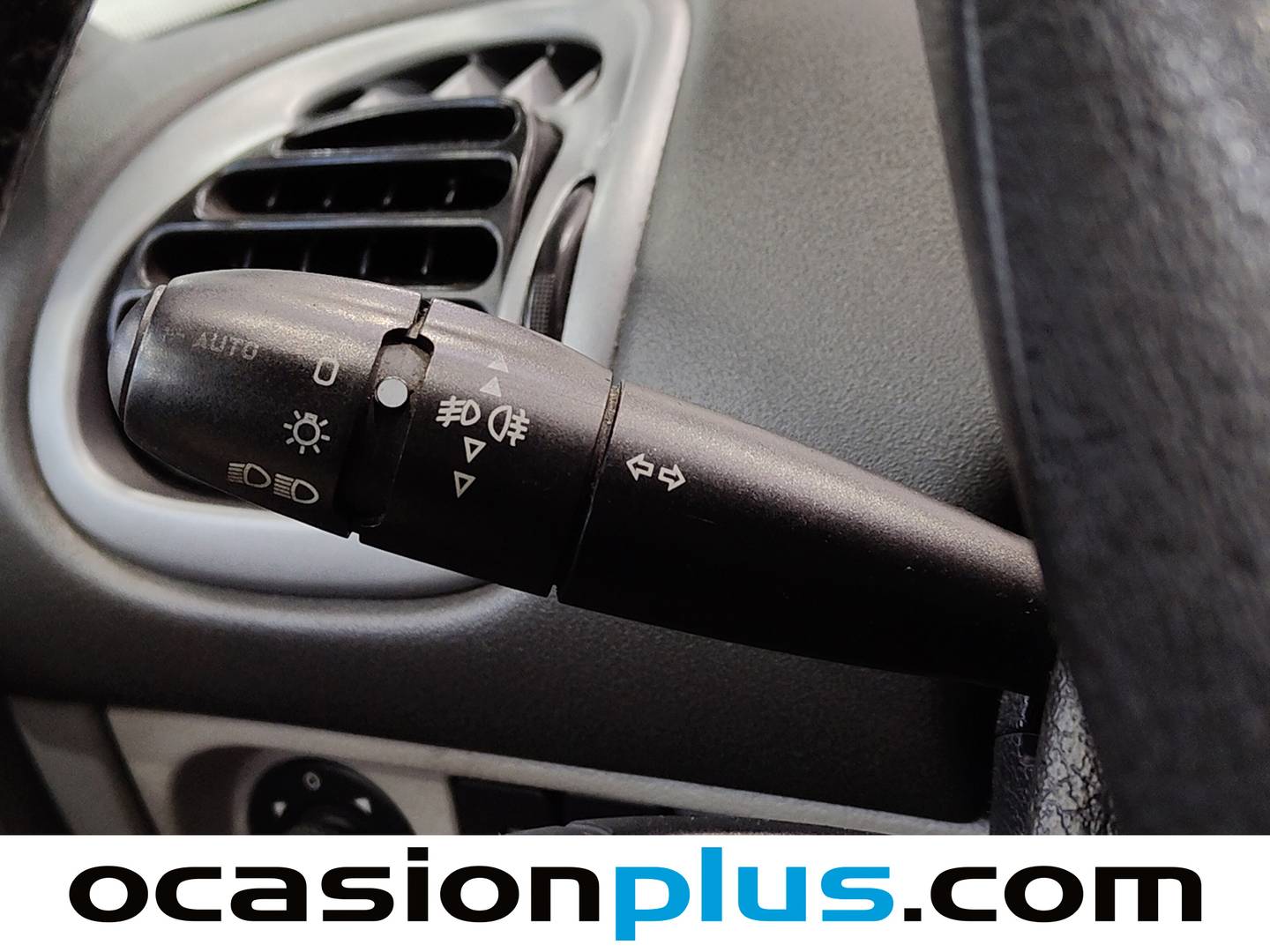 Extras y acabados del Citroën Xsara Picasso Citroen Xsara Picasso 1.6 HDI SX (92 CV)