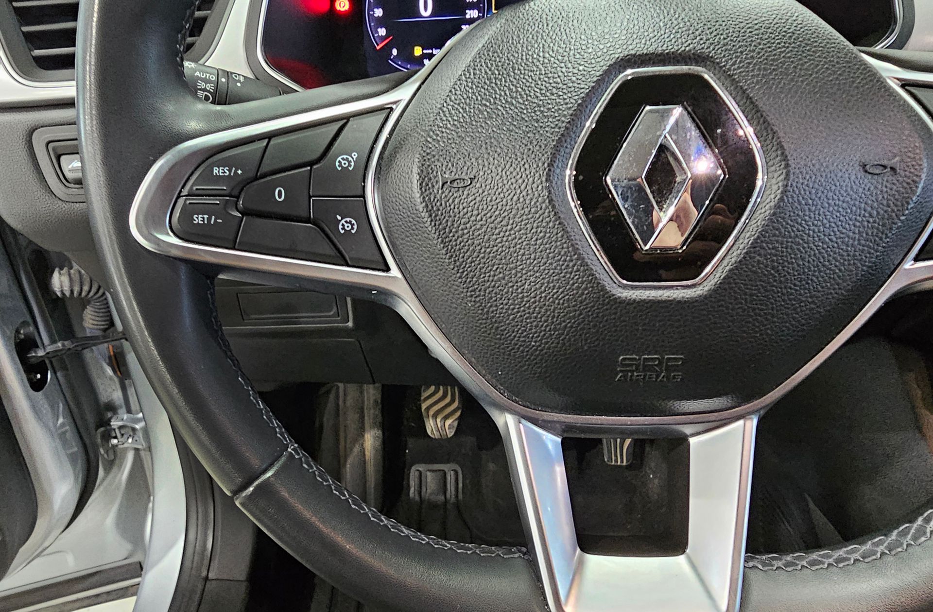 Renault Captur Techno TCe - foto 29