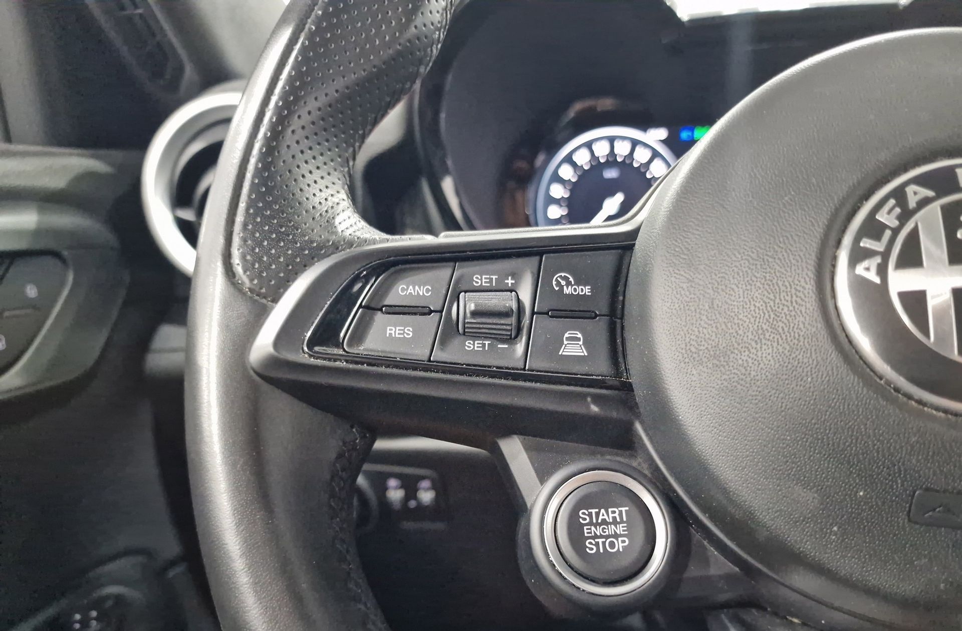 Alfa Romeo Tonale 1.5 MHEV Sprint FWD - foto 29
