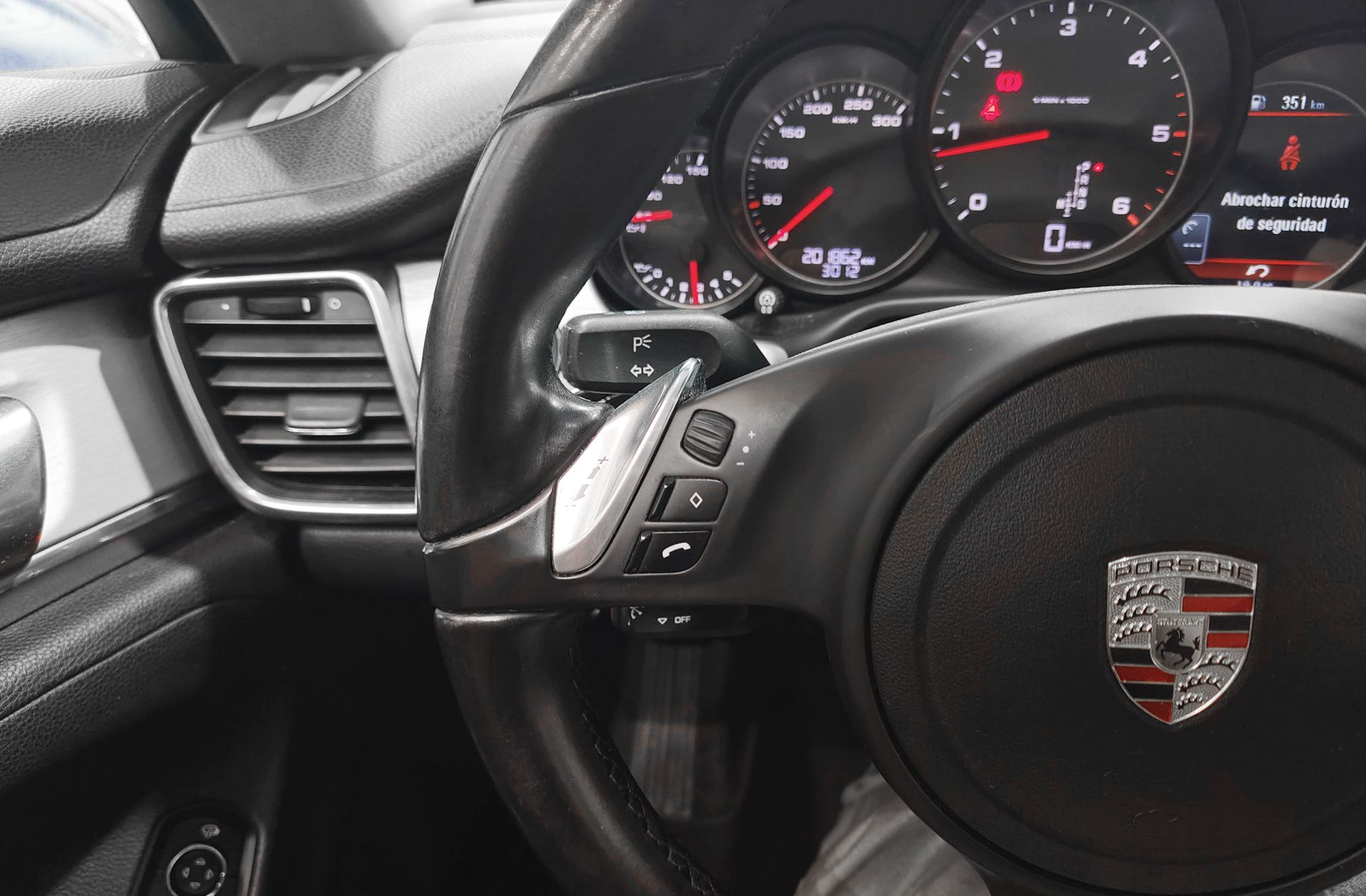 Porsche Panamera 3.0 TD - foto 30