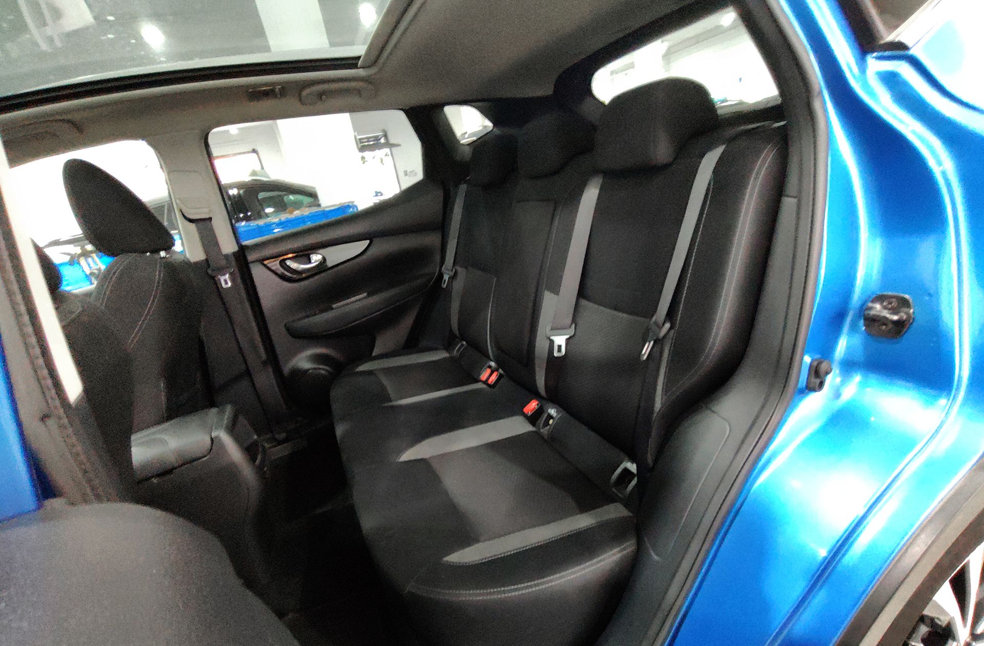 Nissan Qashqai DIG-T 160 N-Connecta 4x2 DCT - foto 12