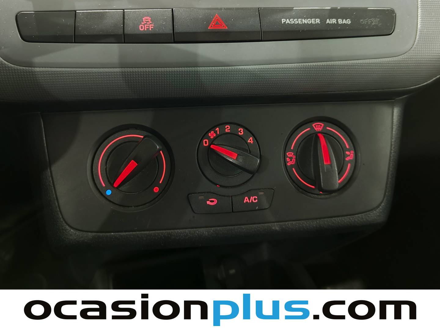Extras y acabados del Seat Ibiza Seat Ibiza 1.2 12v Reference (70 CV)