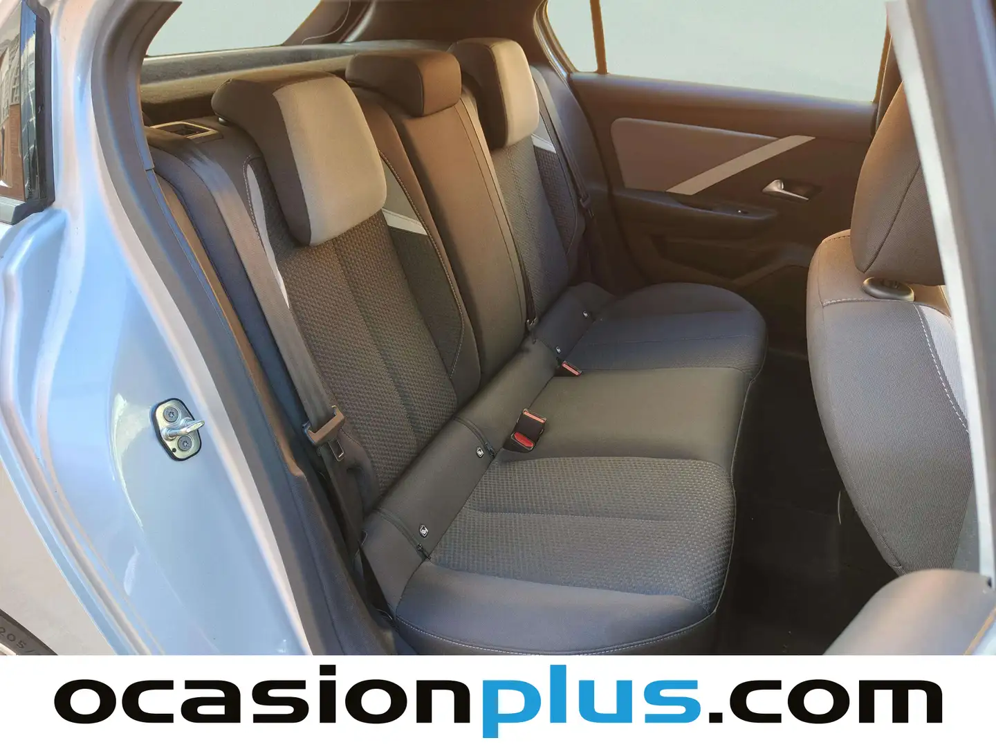 Foto Opel Astra Opel Astra 1.2 Turbo XHT Edition (130 CV)