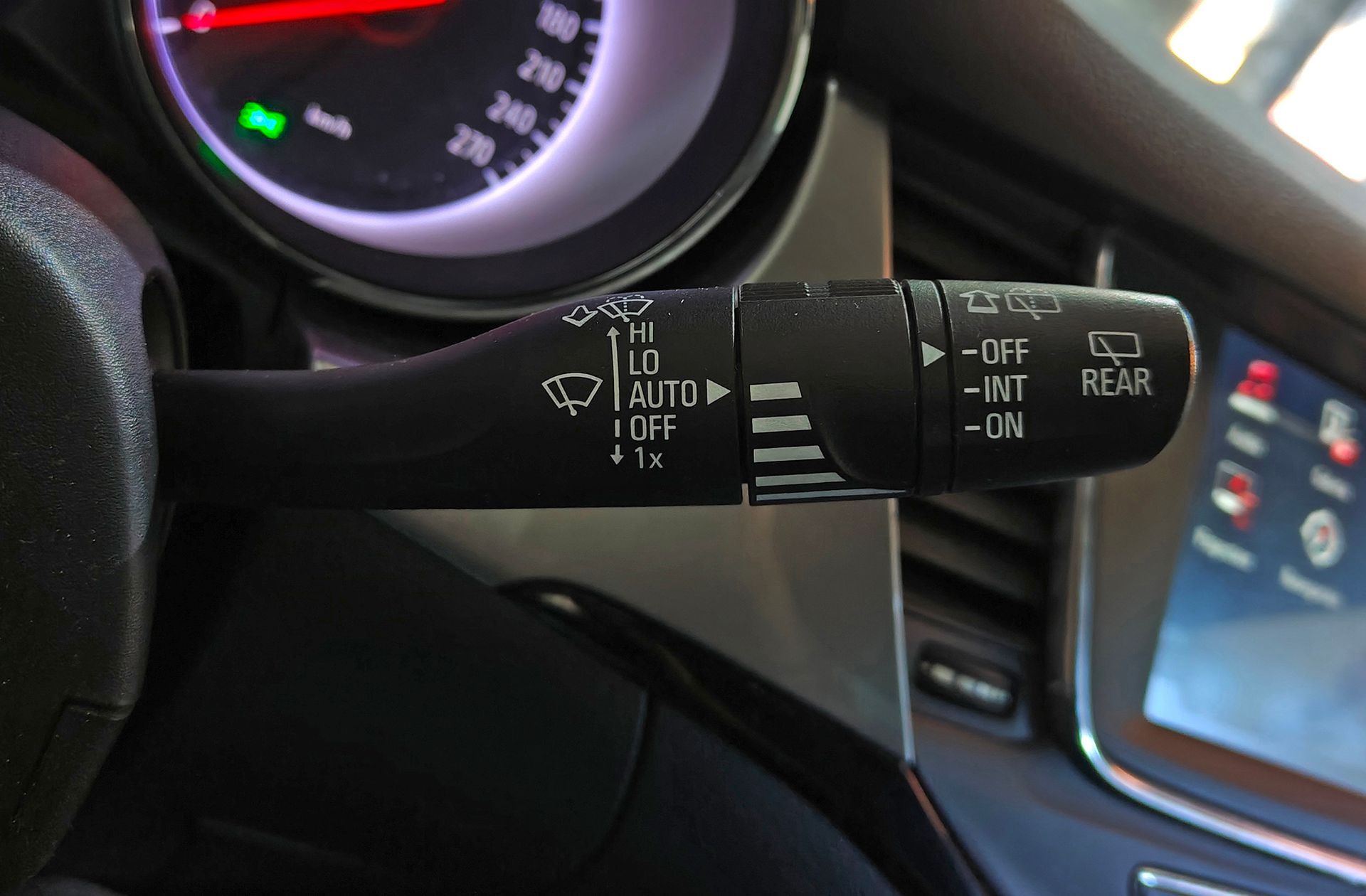 Opel Astra 1.2 Turbo SHL 2020 - foto 33