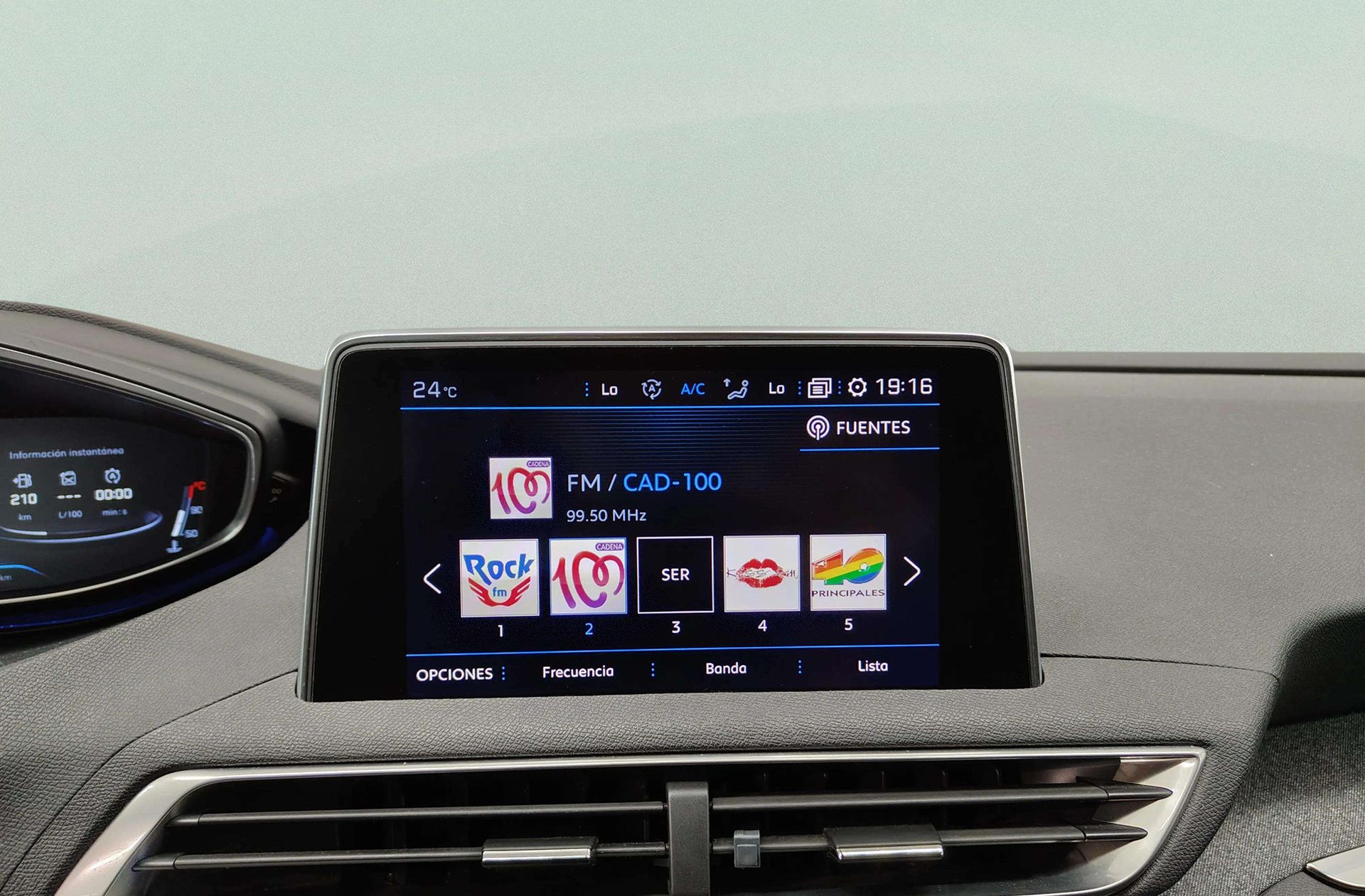 Peugeot 3008 PureTech 130 Allure - foto 35