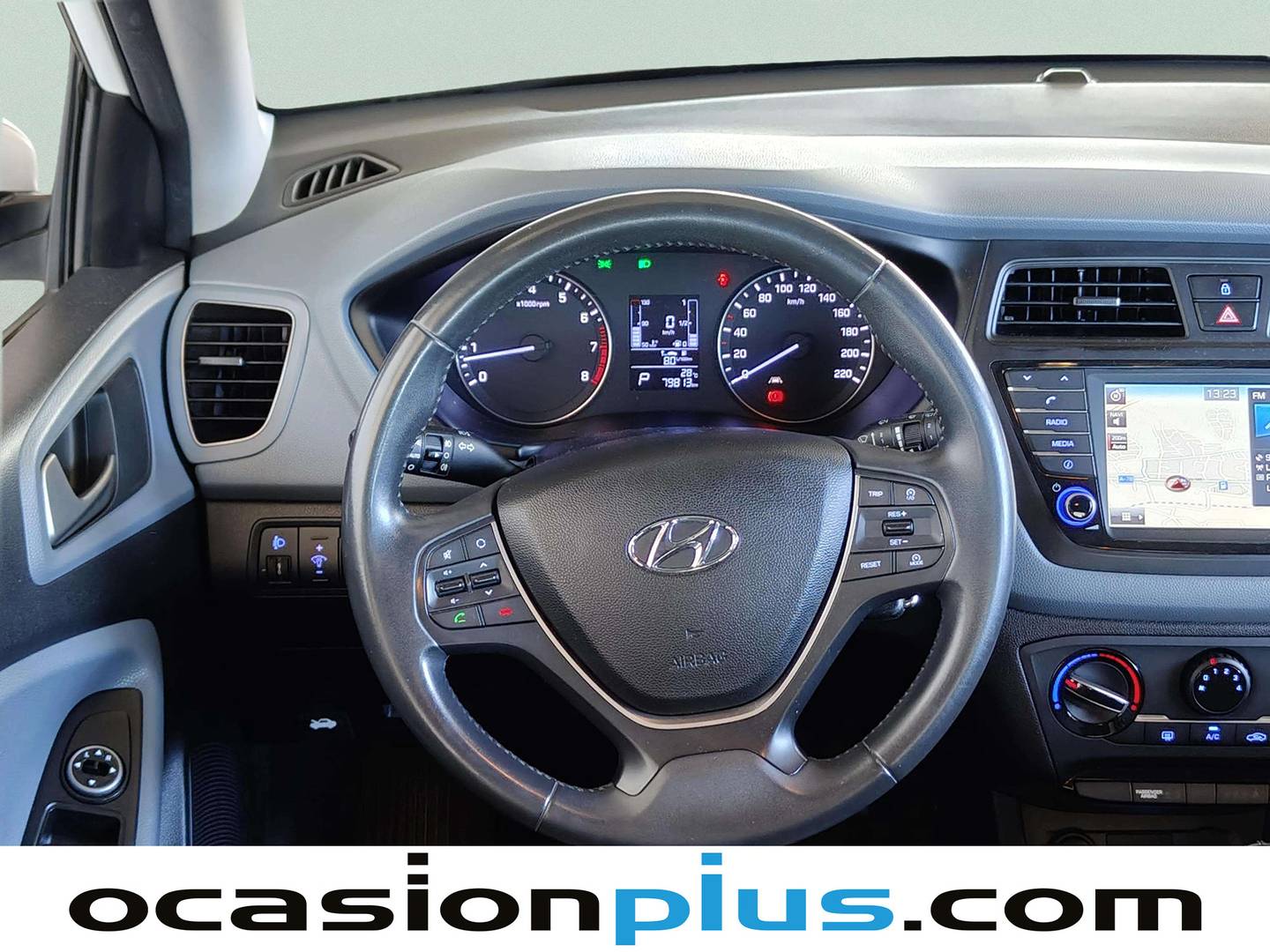 Hyundai i20 Hyundai i20 1.4 MPI Link Auto (100 CV) de ocasión