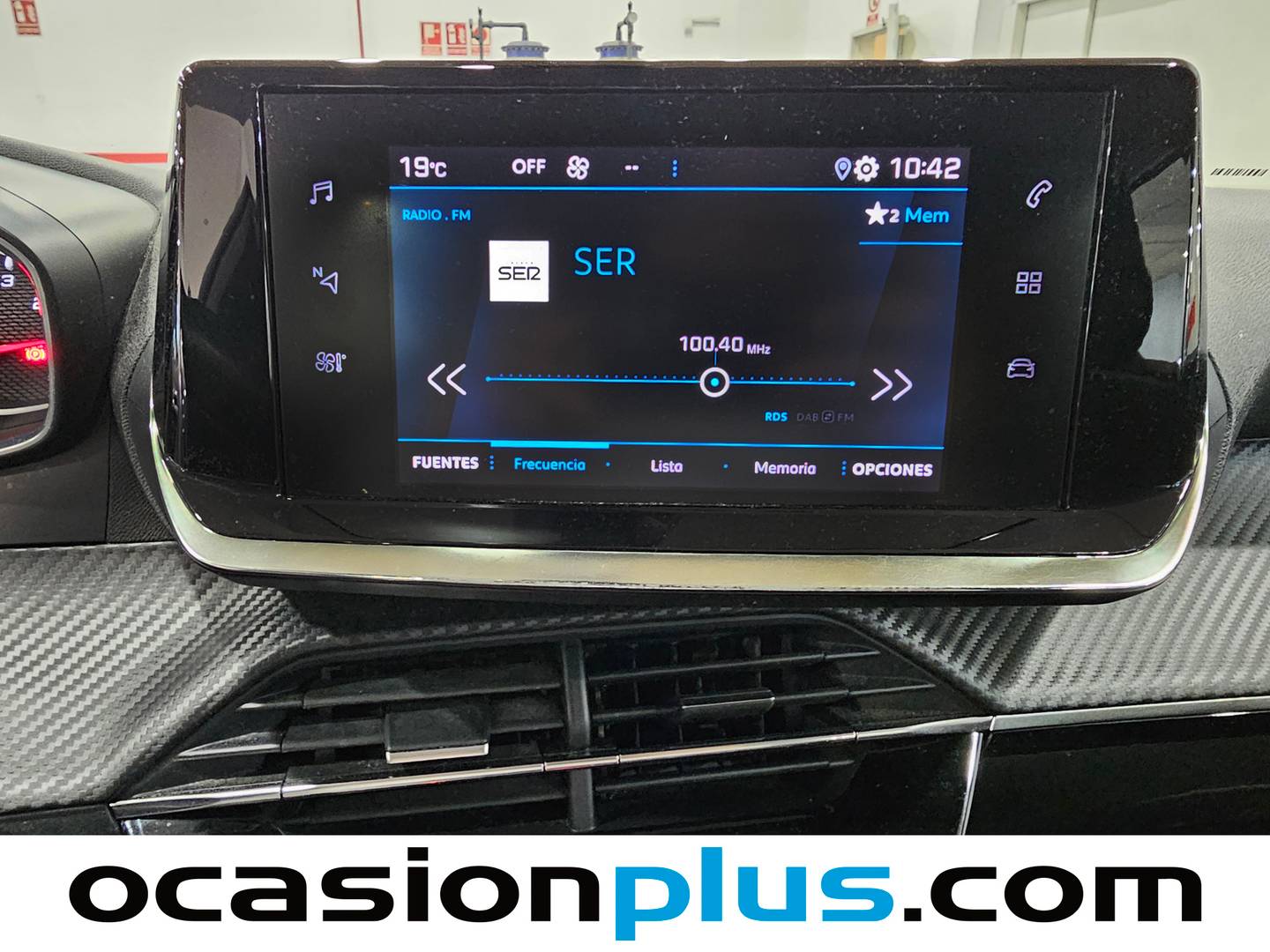 Foto Peugeot 2008 Peugeot 2008 Puretech 100 S&S Active Pack (100 CV)