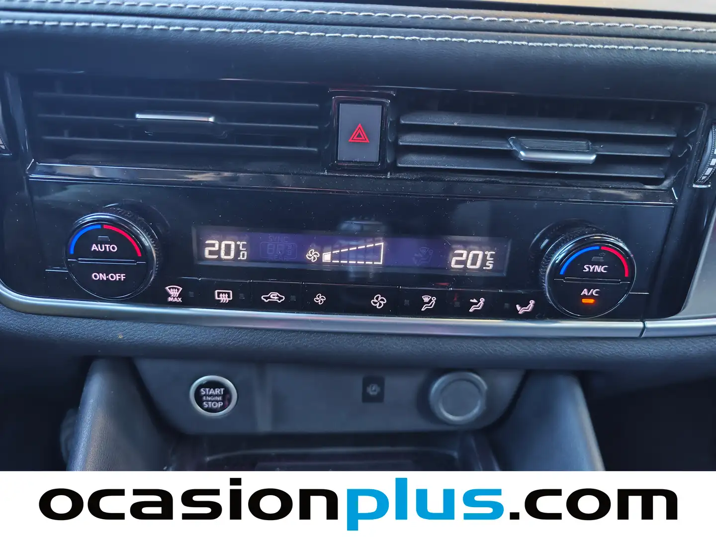 Foto Nissan QASHQAI Nissan Qashqai DIG-T 140 mHEV N-Connecta 4x2 (140 CV)