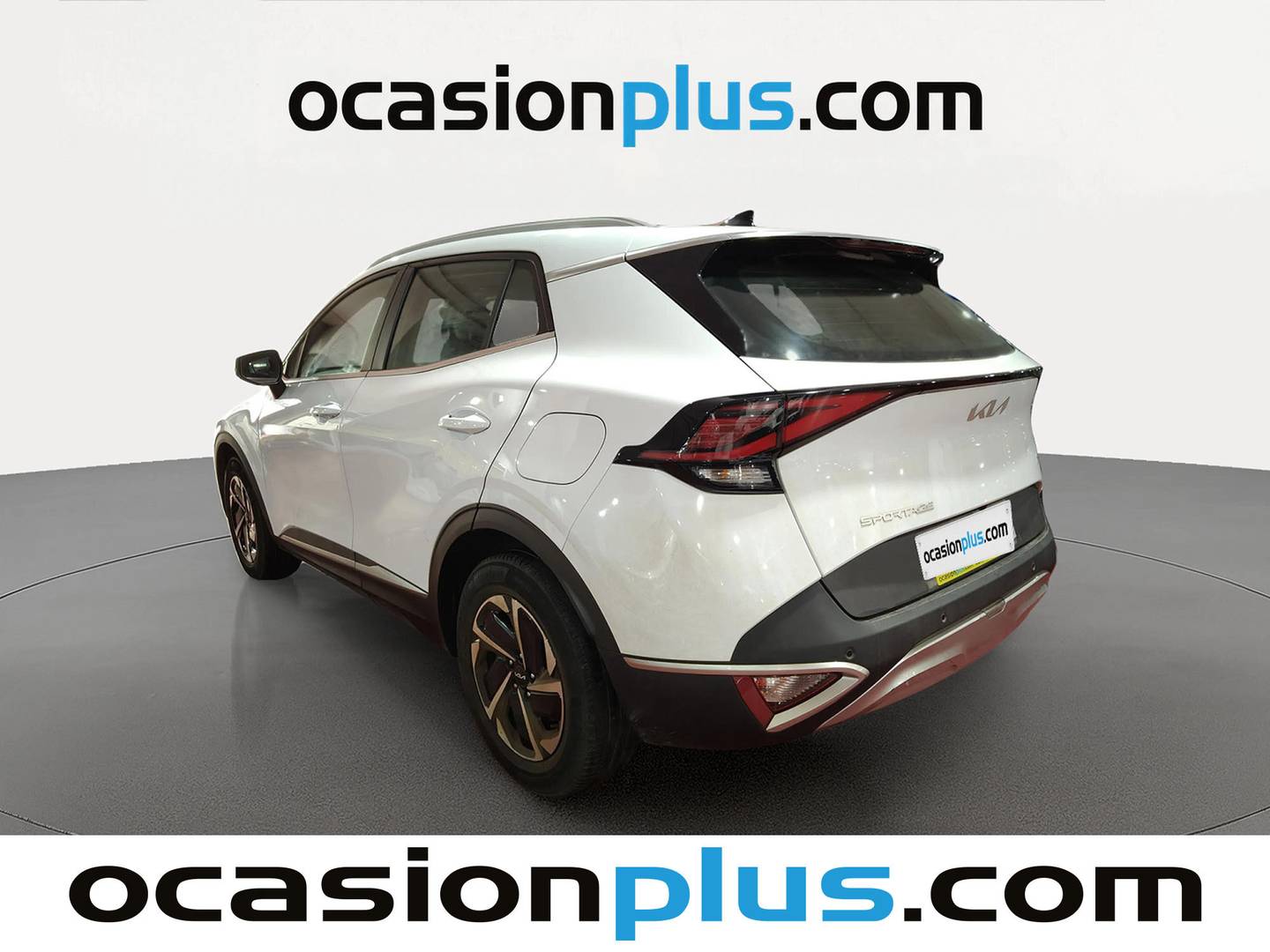 Foto trasera KIA Sportage Kia Sportage 1.6 T-GDi MHEV Drive 4x2 (150 CV) izquierda