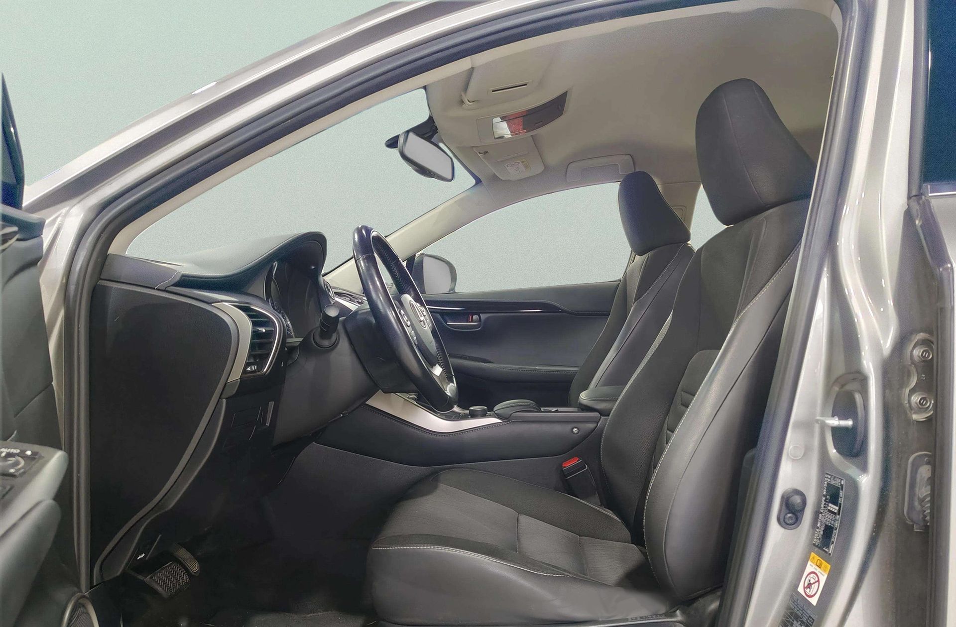 Lexus NX 300h Corporate 2WD - foto 9