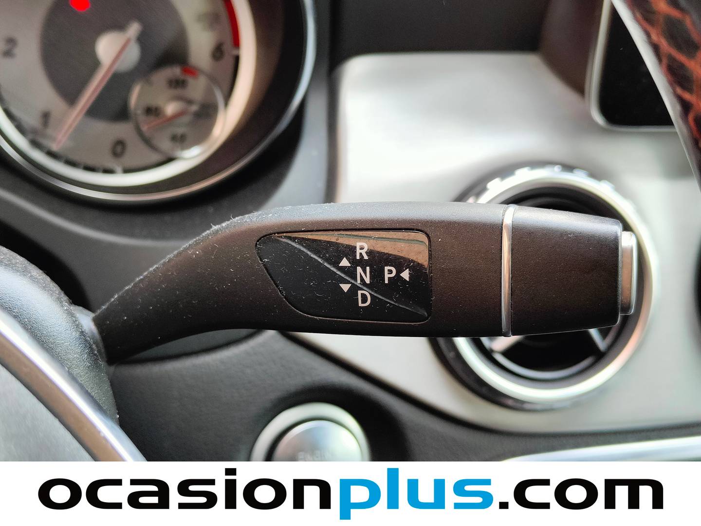 Foto Mercedes GLA Mercedes-Benz GLA 220 d AMG Line (177 CV)