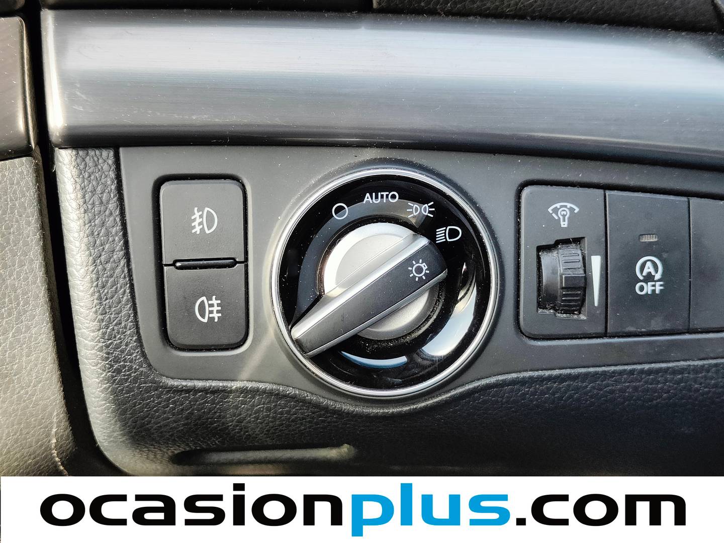 Accesorios del Hyundai i40 Hyundai i40 CW 1.7 CRDI BlueDrive Tecno Xenon Sky (136 CV)