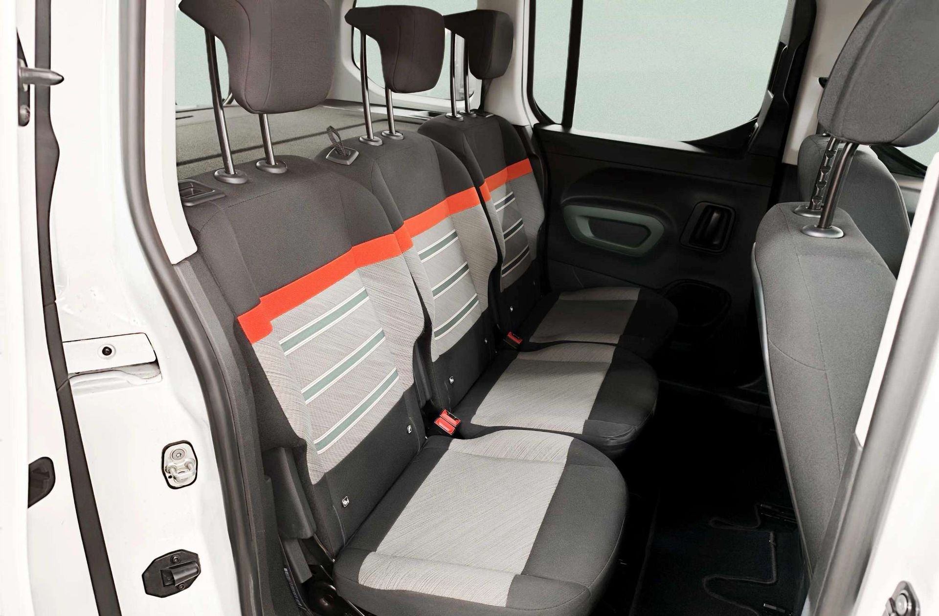 Citroën Berlingo BlueHDi 100 Talla M Shine Pack XTR - foto 19
