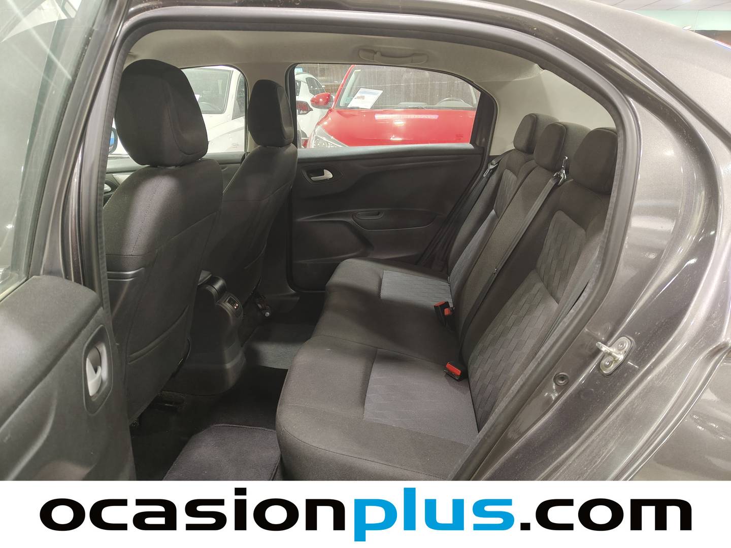 Foto Citroën C-Elysée Citroen C-Elysee PureTech 82 Shine (82 CV)