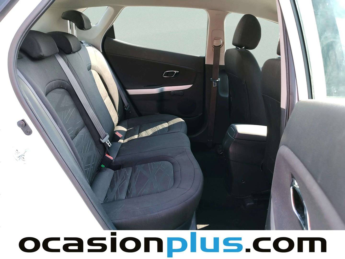 KIA Ceed KIA Cee`d 1.4 CVVT Concept Plus (100 CV) seminuevo