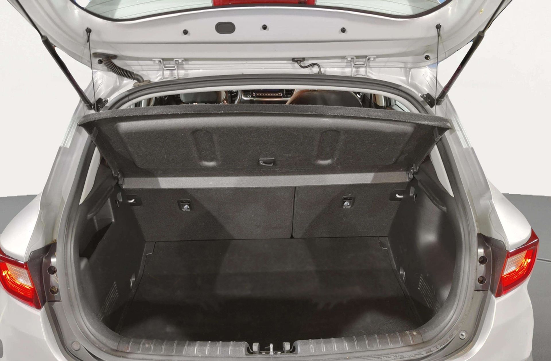 Kia Stonic 1.0 T-GDi MHEV Drive iMT - foto 17