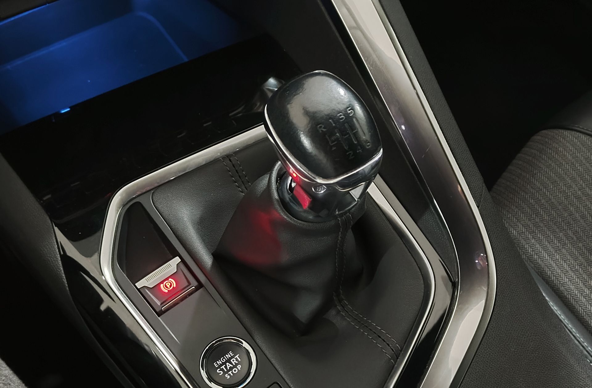 Peugeot 3008 PureTech 130 Allure Pack - foto 5