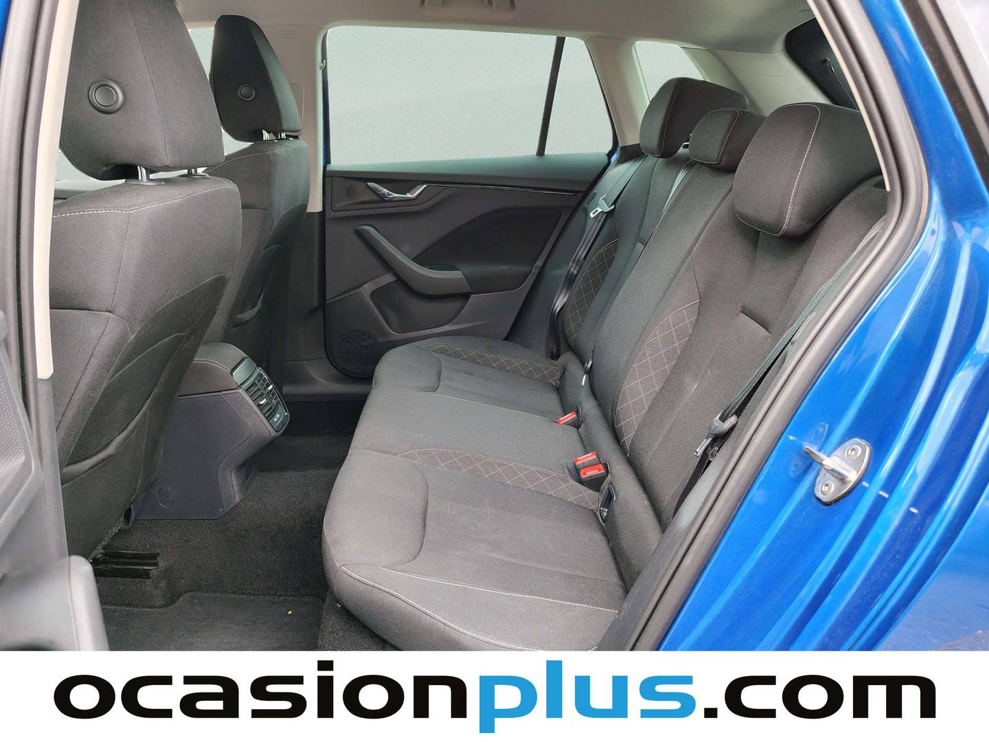 Foto asientos traseros Skoda Kamiq Skoda Kamiq 1.0 TSI Ambition (110 CV)