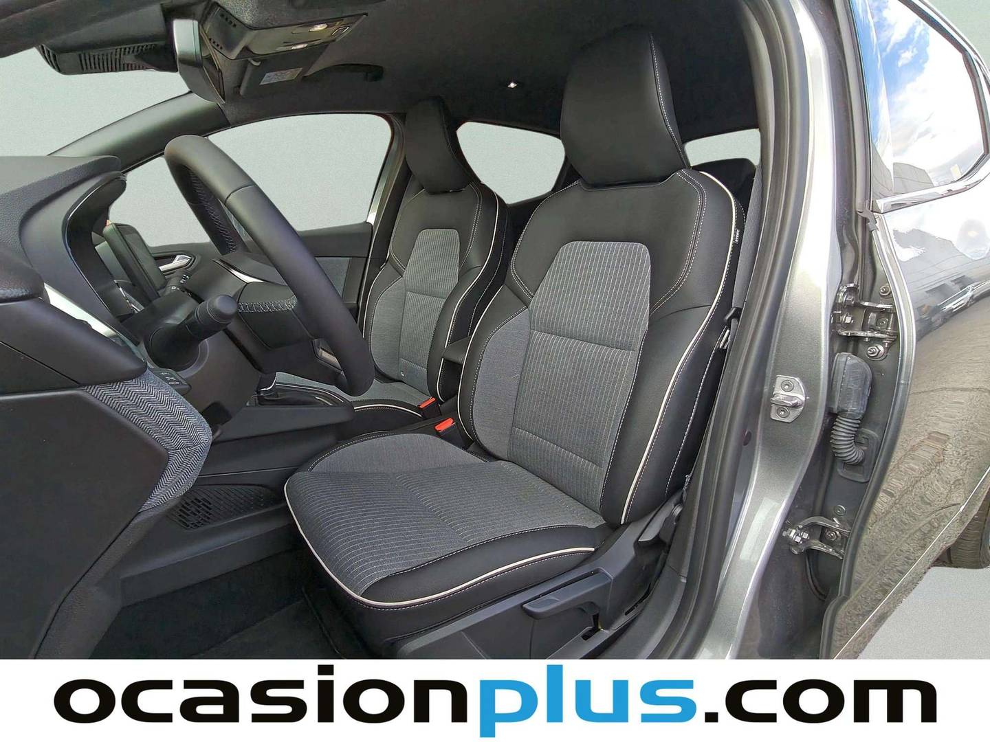 Foto asientos traseros Renault Clio Renault Clio E-Tech full hybrid 145 Techno (143 CV)