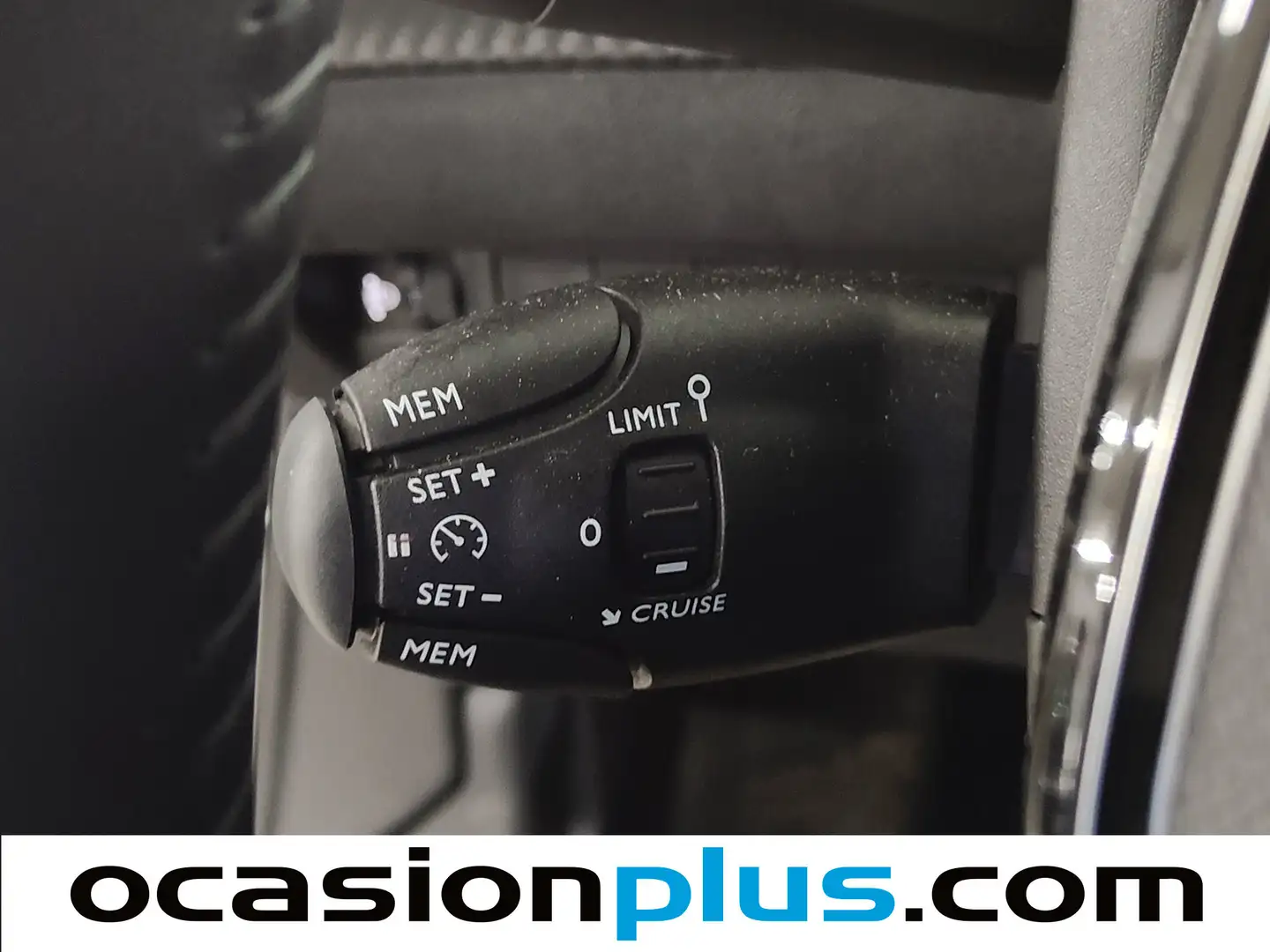 Foto Peugeot 2008 Peugeot 2008 PureTech 100 S&S Allure (100 CV)