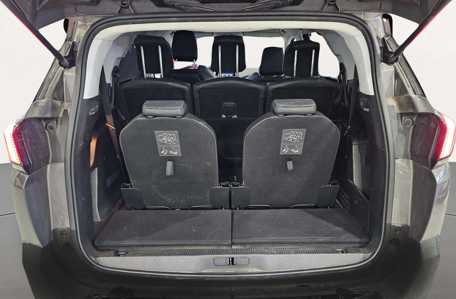 Peugeot 5008 PureTech 130 Allure 7 plazas - foto 19