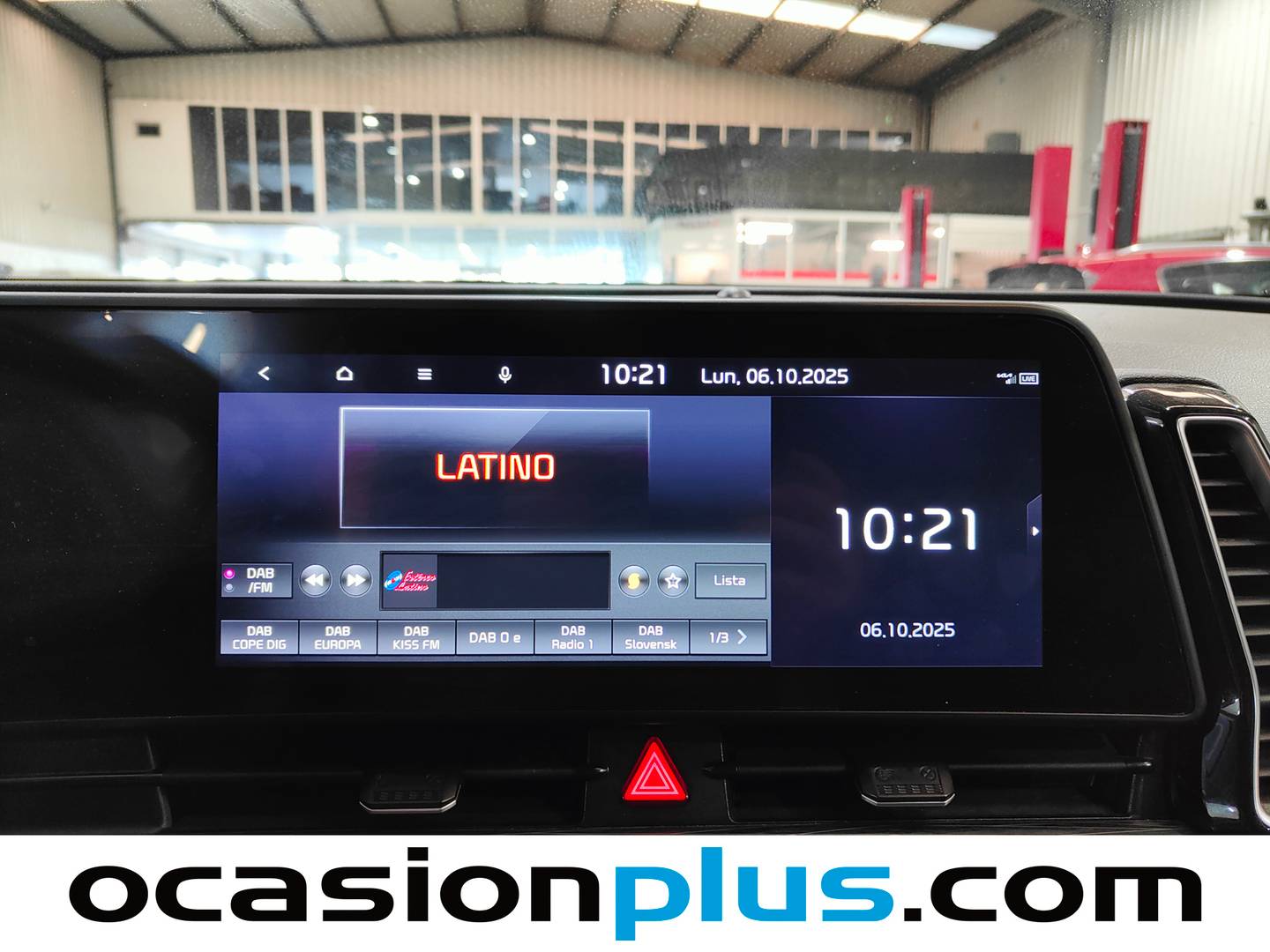 Foto KIA Sportage Kia Sportage 1.6 CRDi MHEV Business 4x2 (136 CV)