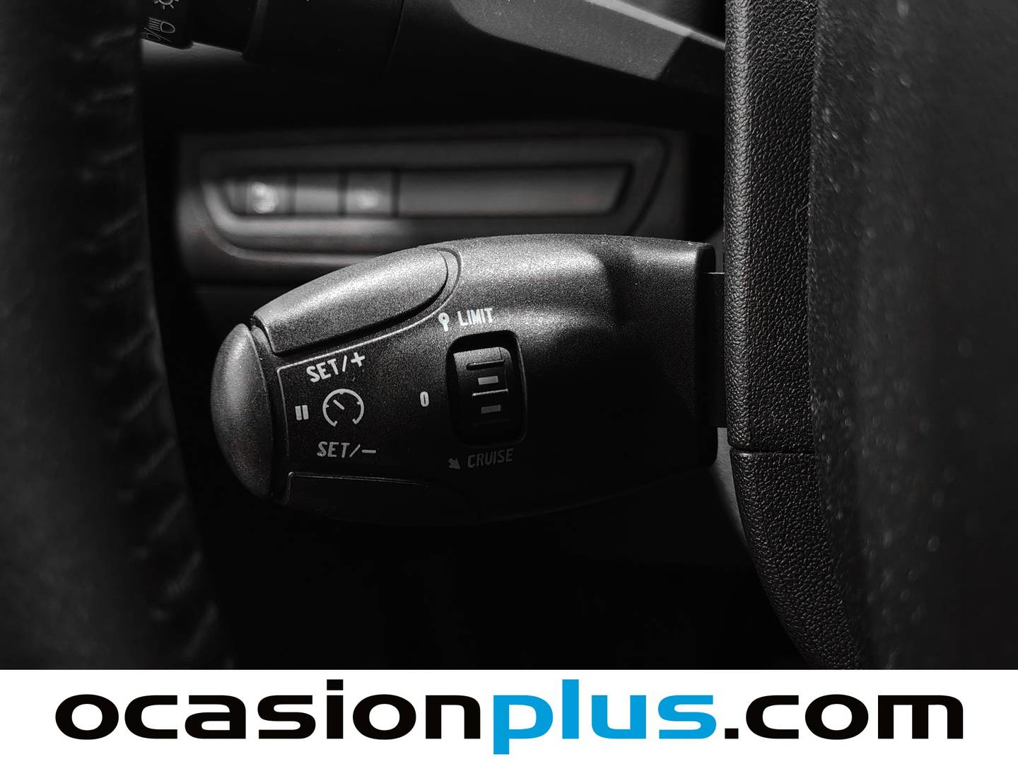 Acabados Peugeot 208 Peugeot 208 5P Signature 1.2L PureTech (82CV)